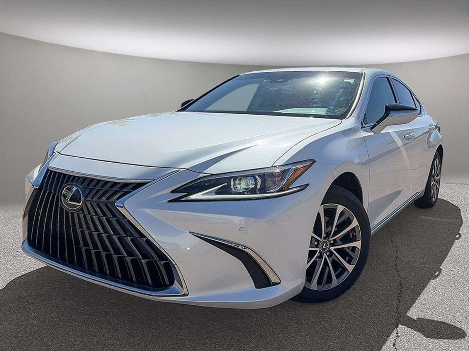 2025 Lexus ES ES 250: AWD/APPLE CARPLAY/LEATHER/SUNROOF/HEATED A