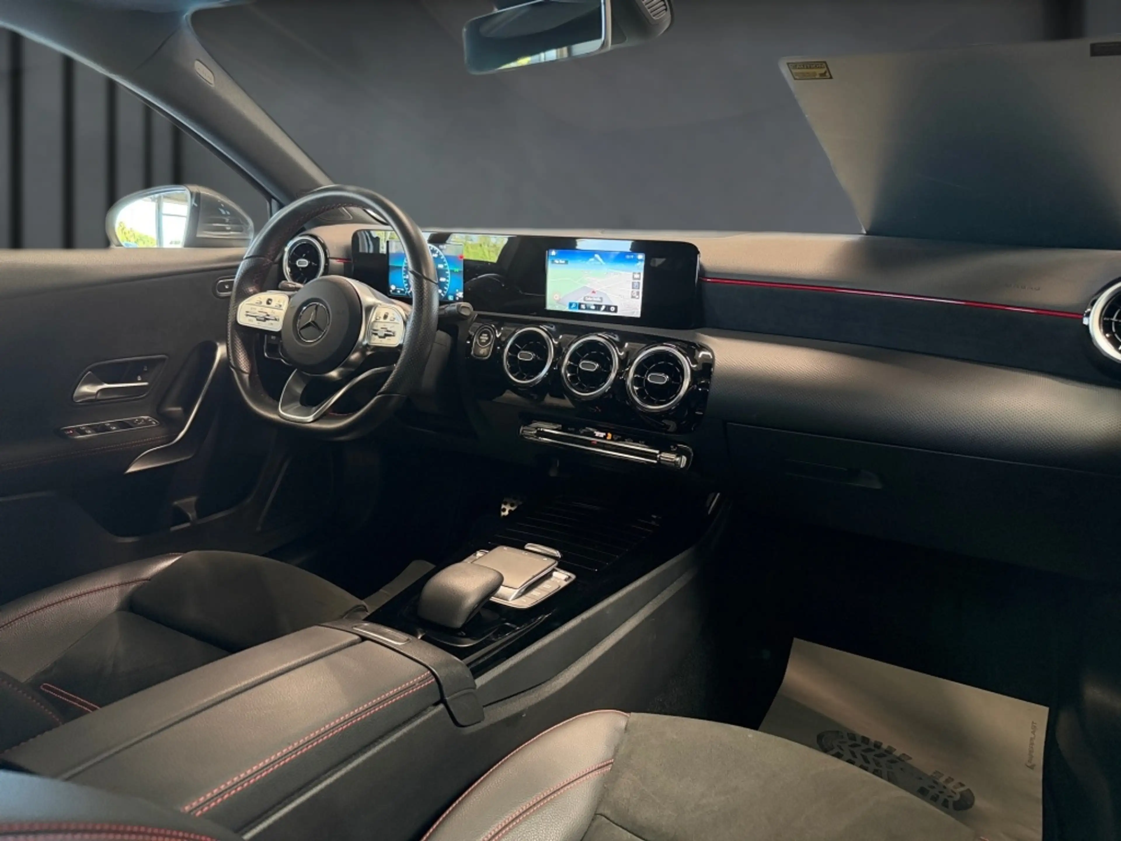 Mercedes-Benz A 180 AMG+MBUX+CarPlay+KAMERA+PANO+SDach+NAVI — photo 7