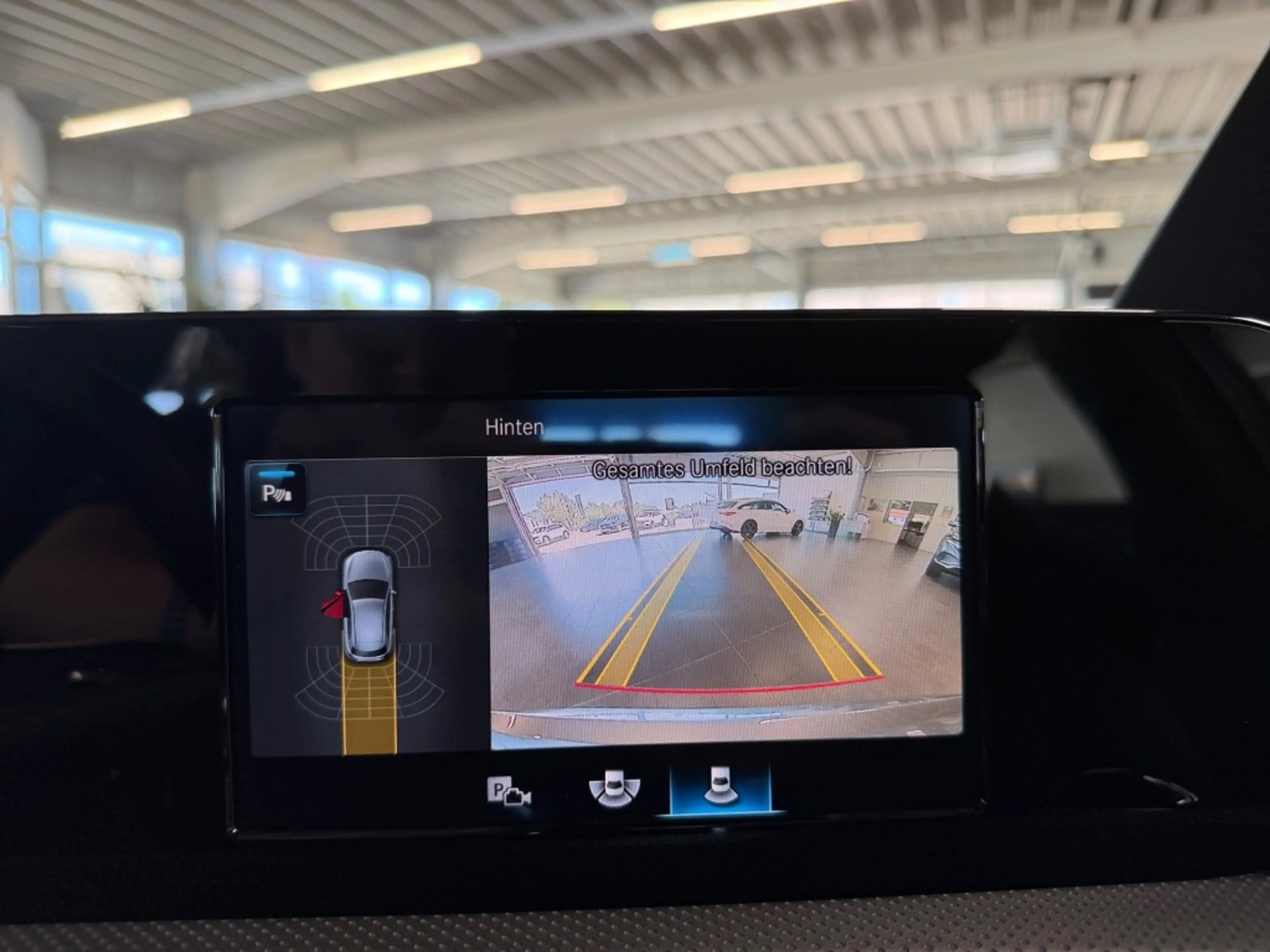 Mercedes-Benz A 180 AMG+MBUX+CarPlay+KAMERA+PANO+SDach+NAVI — photo 10