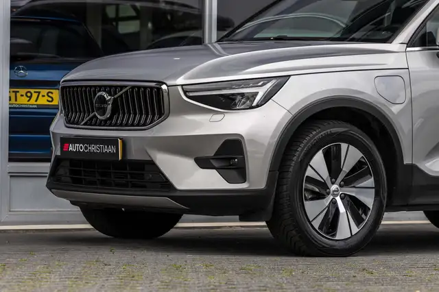 Volvo XC40 view 15