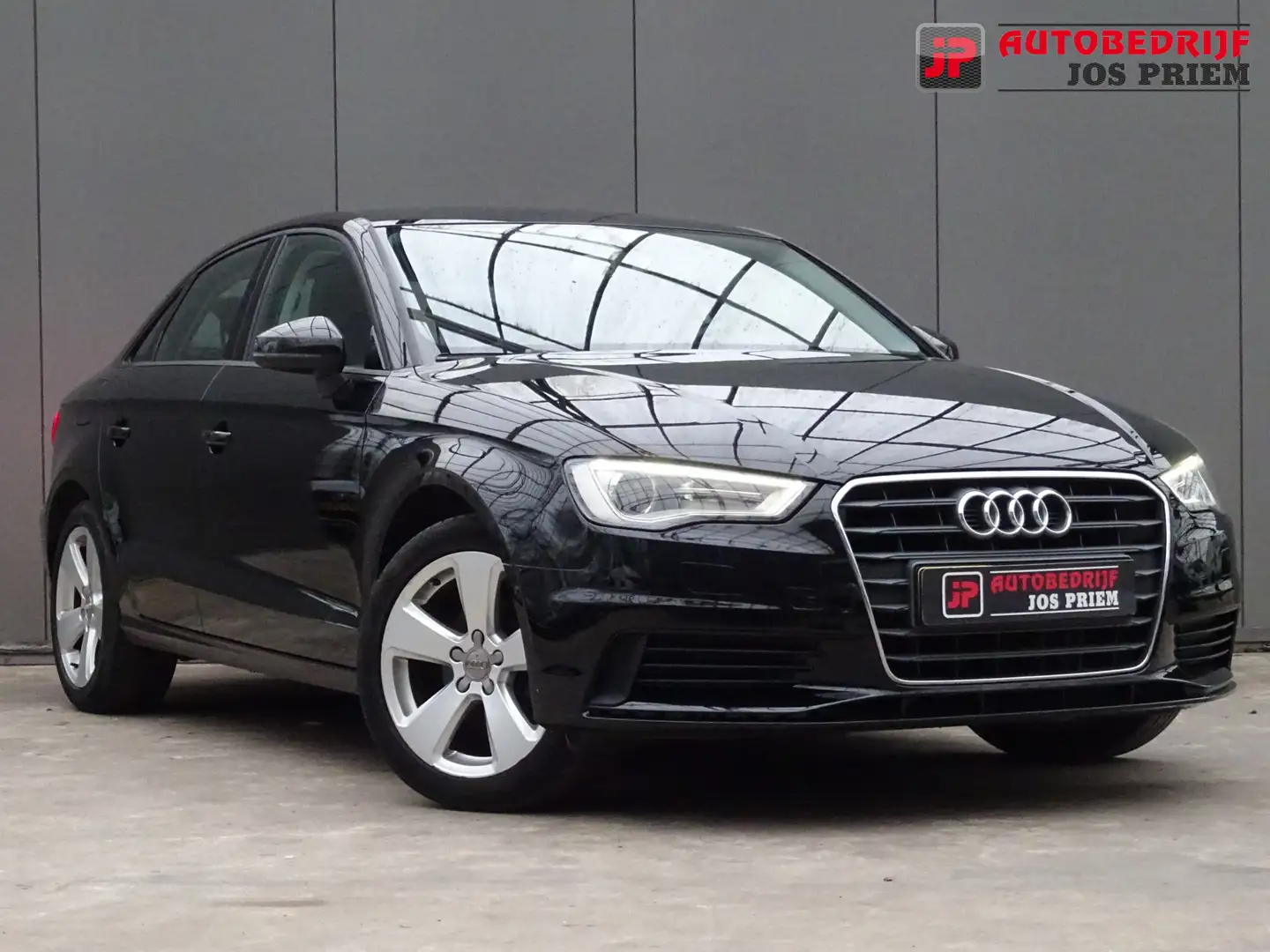 Audi A3 Limousine 1.4 TFSI Attraction Pro Line Plus * TREK Schwarz - 2