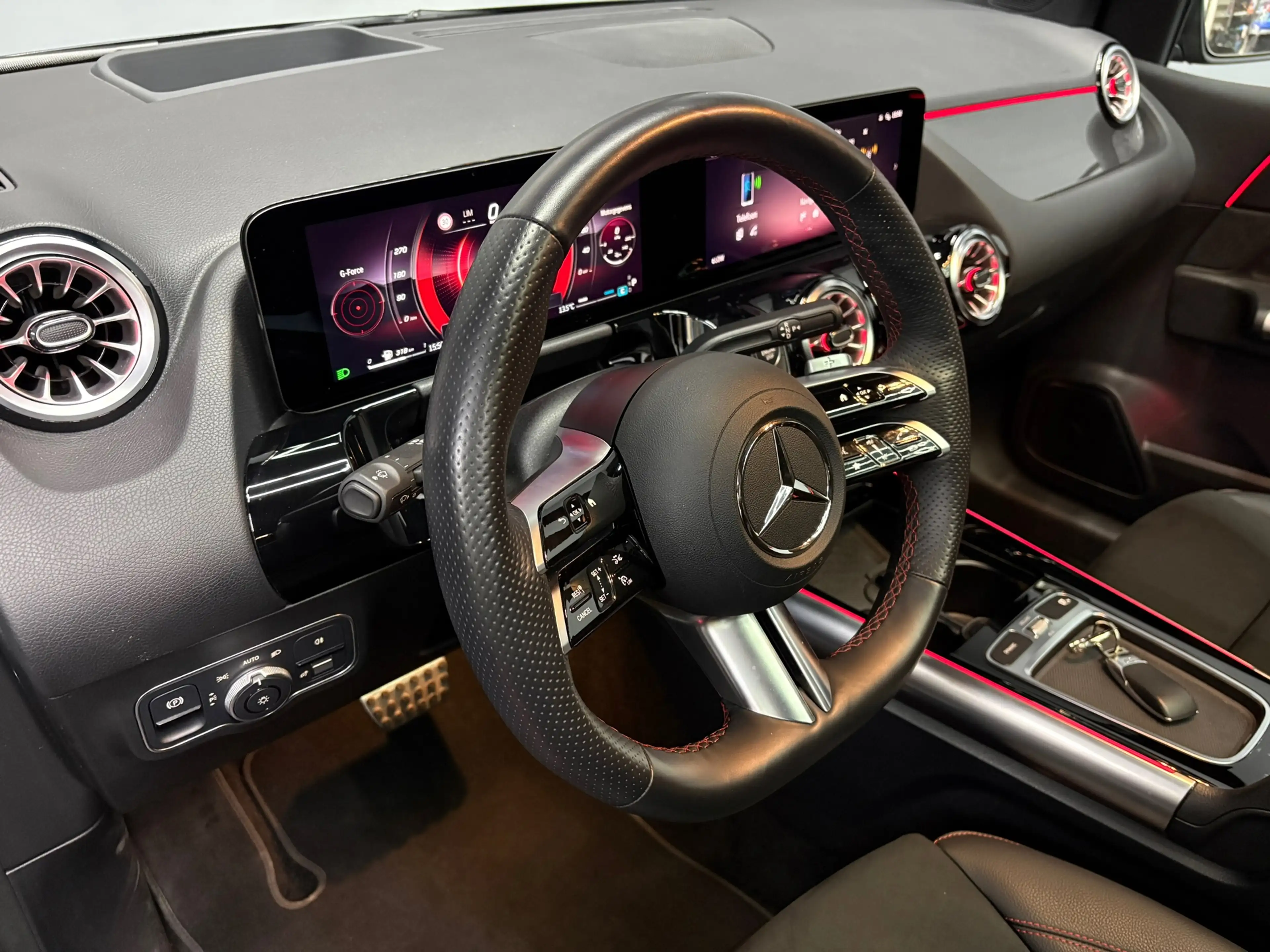 Mercedes-Benz B 200 AMG PANO — photo 6