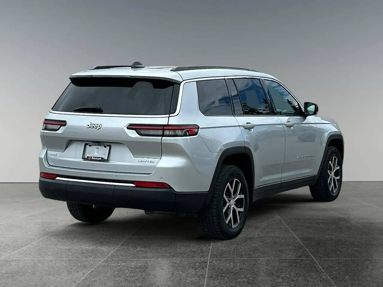 Jeep Grand Cherokee photo Jeep Grand Cherokee