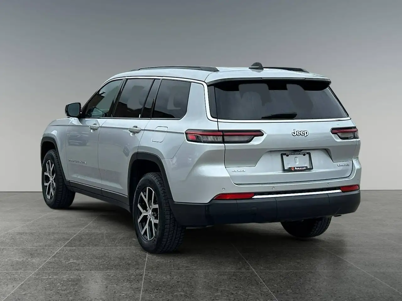 Jeep Grand Cherokee photo Jeep Grand Cherokee
