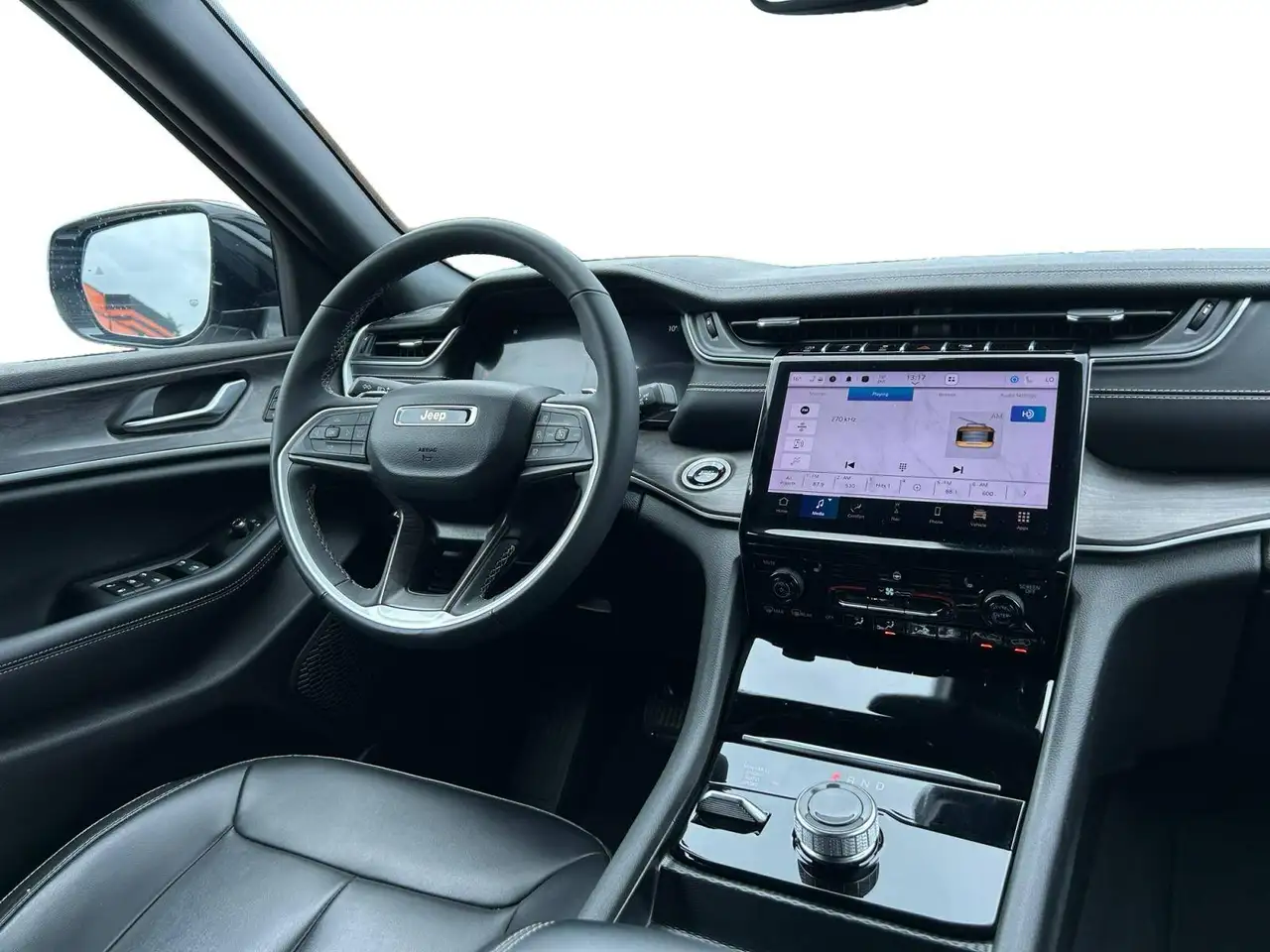 Jeep Grand Cherokee photo Jeep Grand Cherokee