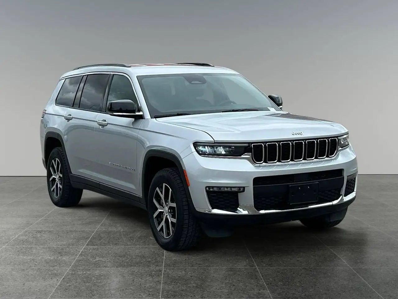 Jeep Grand Cherokee photo Jeep Grand Cherokee