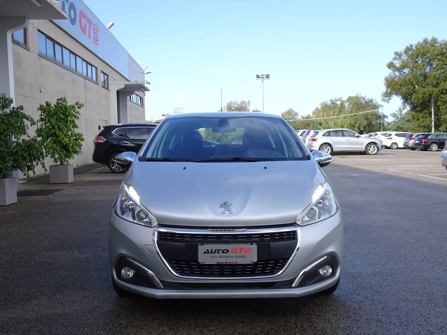 Peugeot 208 208 5p 1.2 puretech Allure 82cv Zilver - 2
