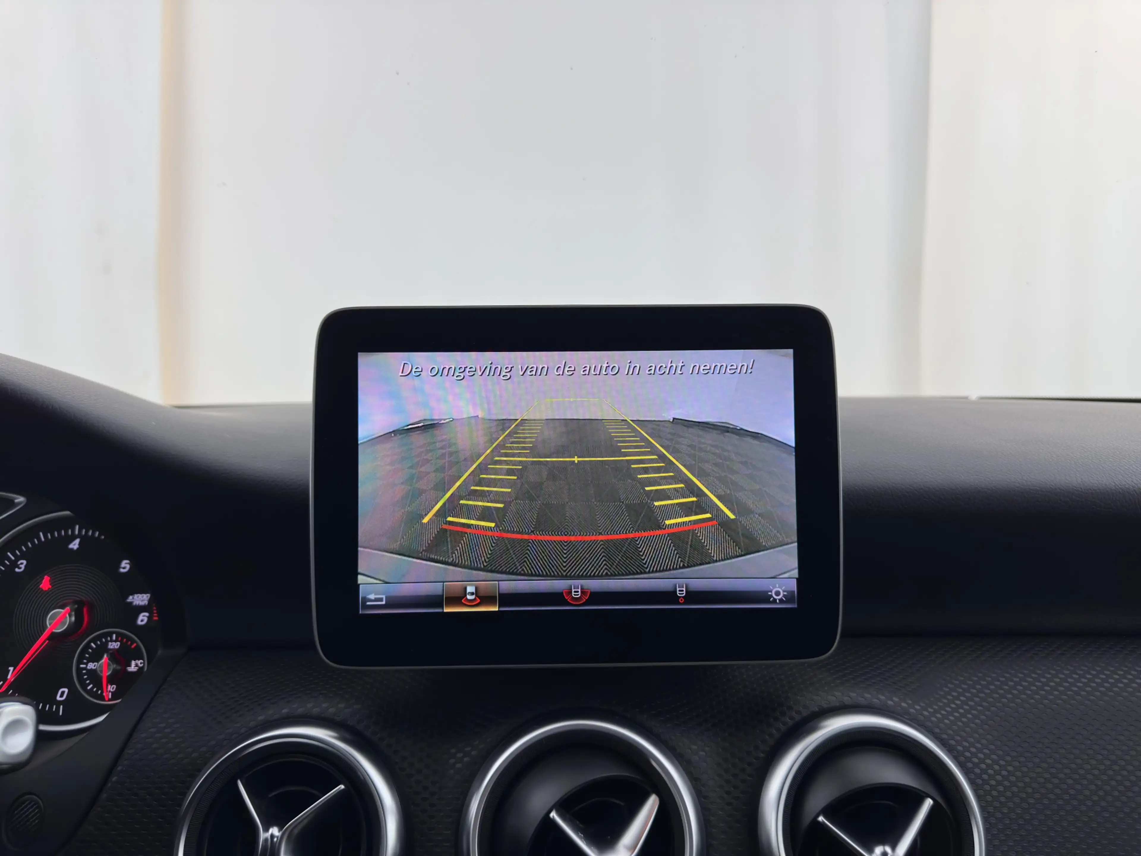 Mercedes-Benz A 180 d Business Solution Aut. *LEATHER-FABRIC | NAVI-FU — photo 14