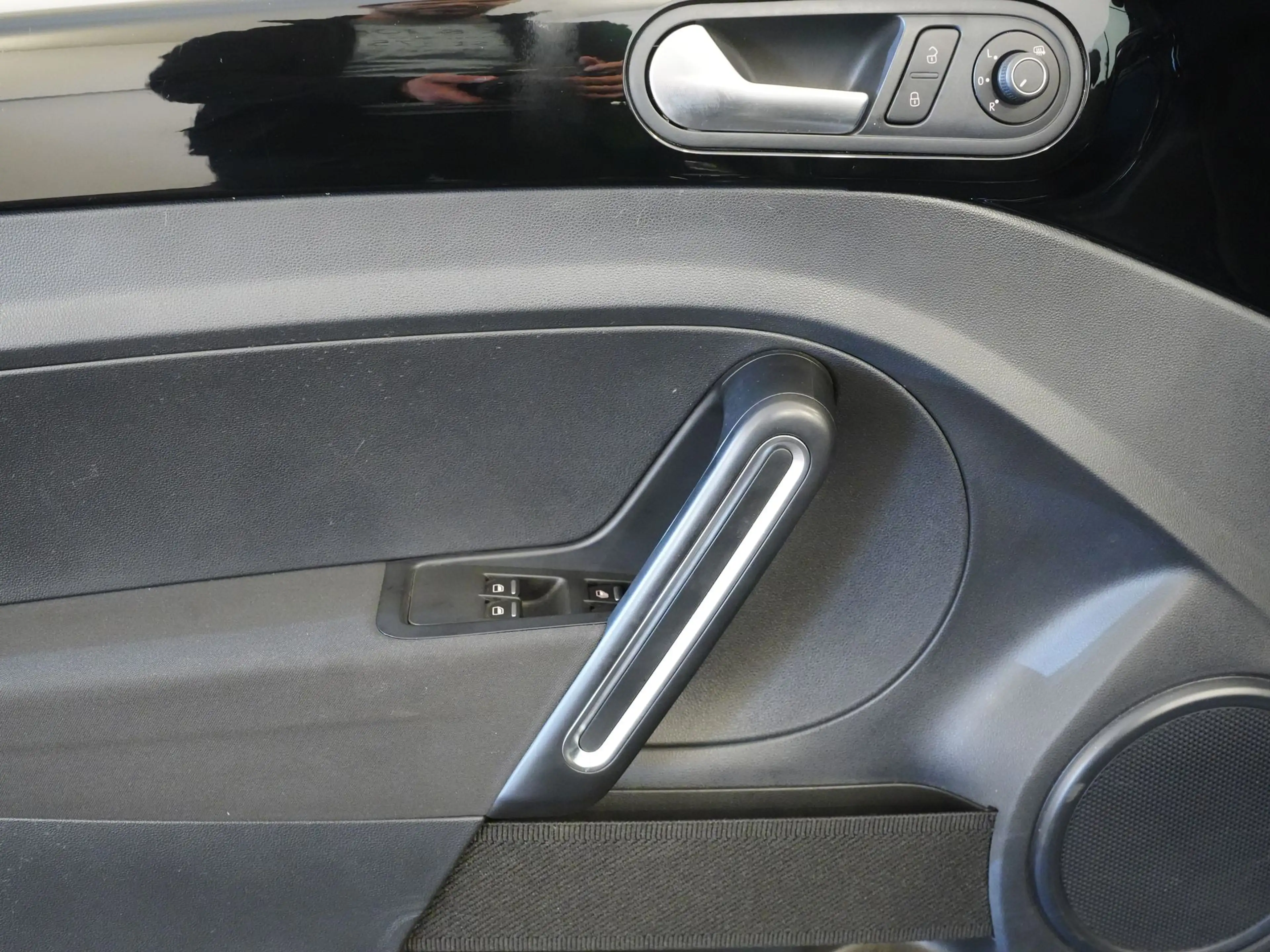 Volkswagen Beetle Design Vintage 1.2 TSi |Clim|SiegesChauff|App-Connect|Capteurs| — photo 11