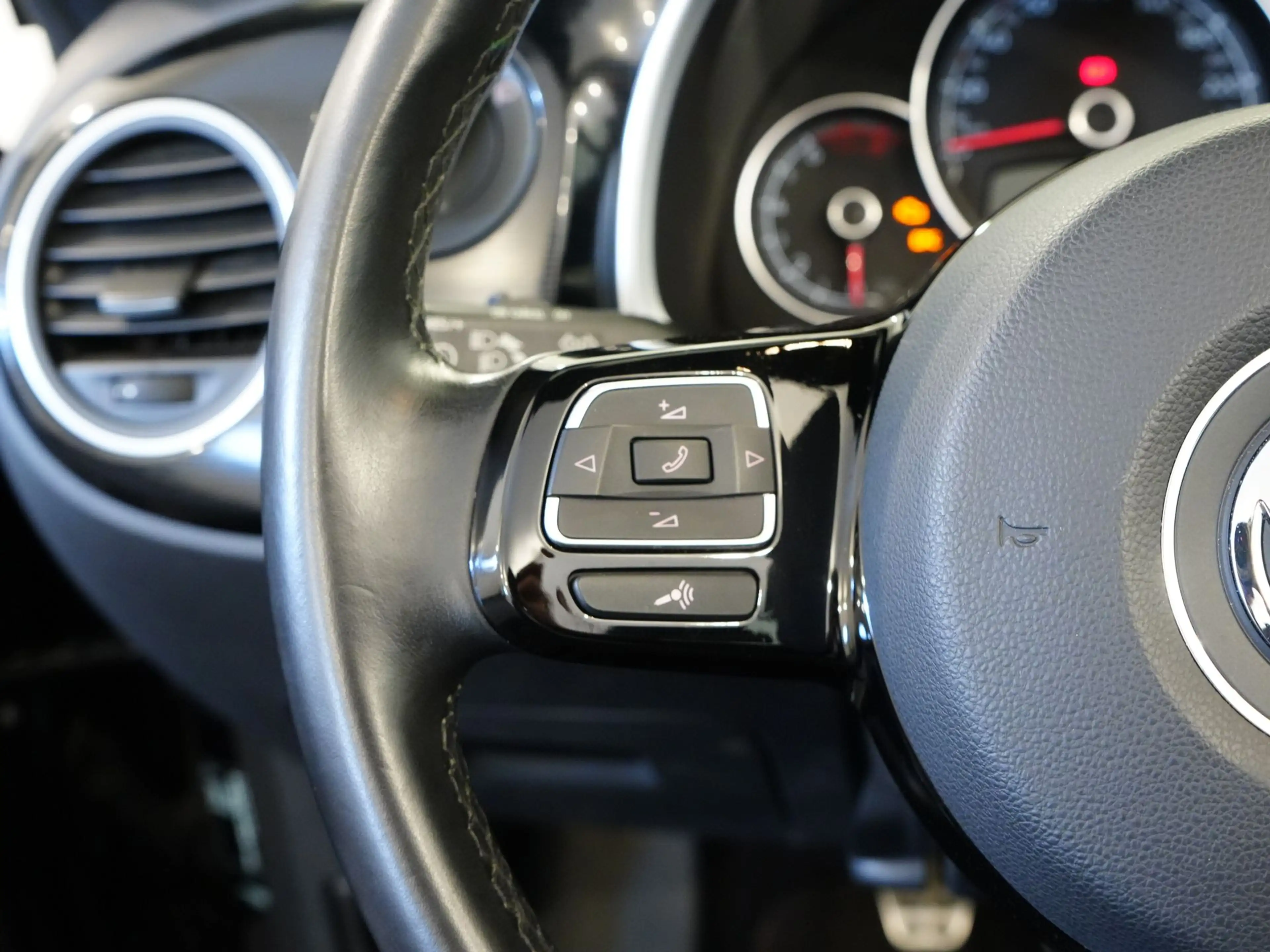 Volkswagen Beetle Design Vintage 1.2 TSi |Clim|SiegesChauff|App-Connect|Capteurs| — photo 15