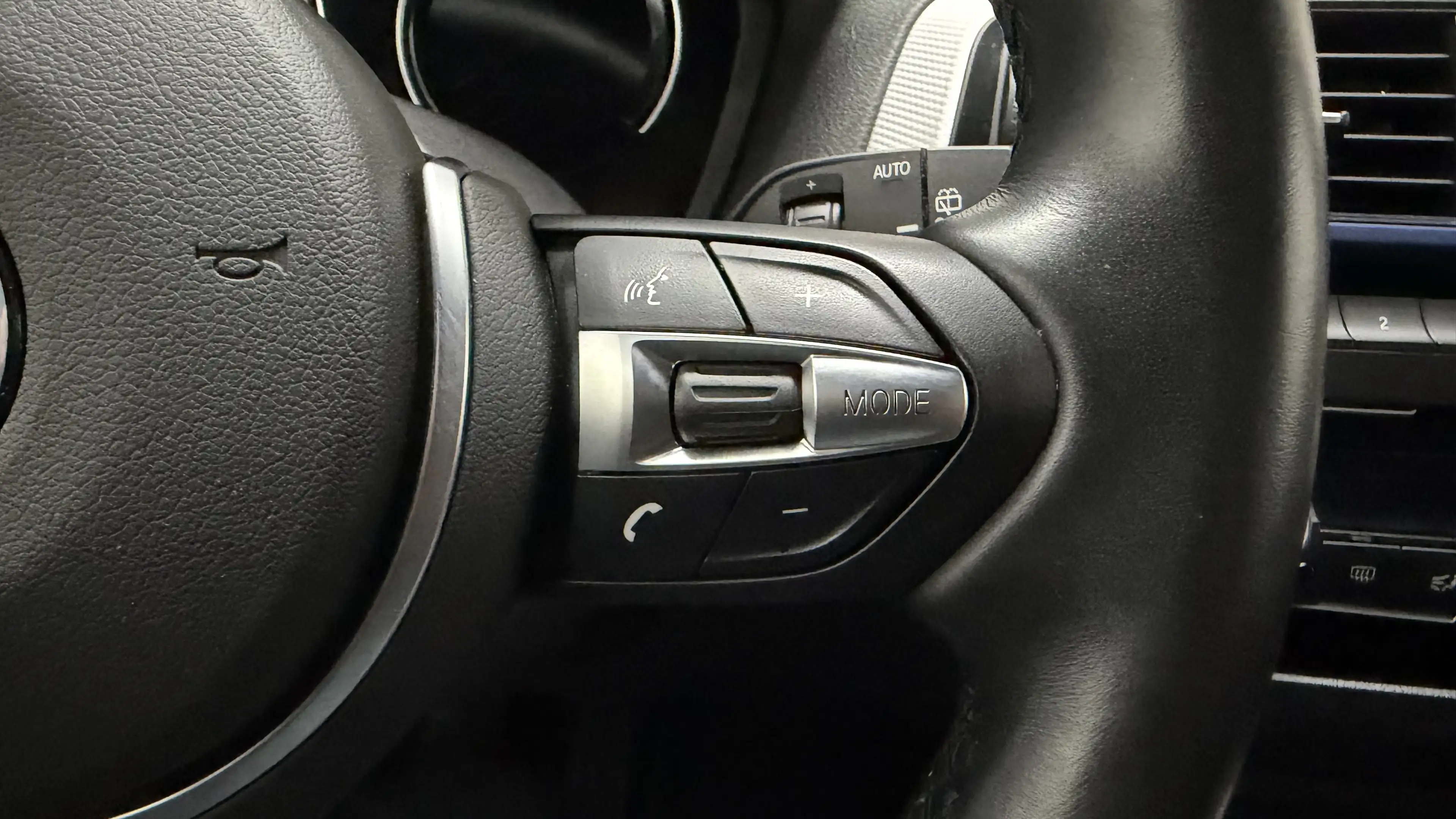 BMW 120 120 d Edition M Sport LED*NAVI*SHZ*TEMP*PDC*SPORT-S — photo 14