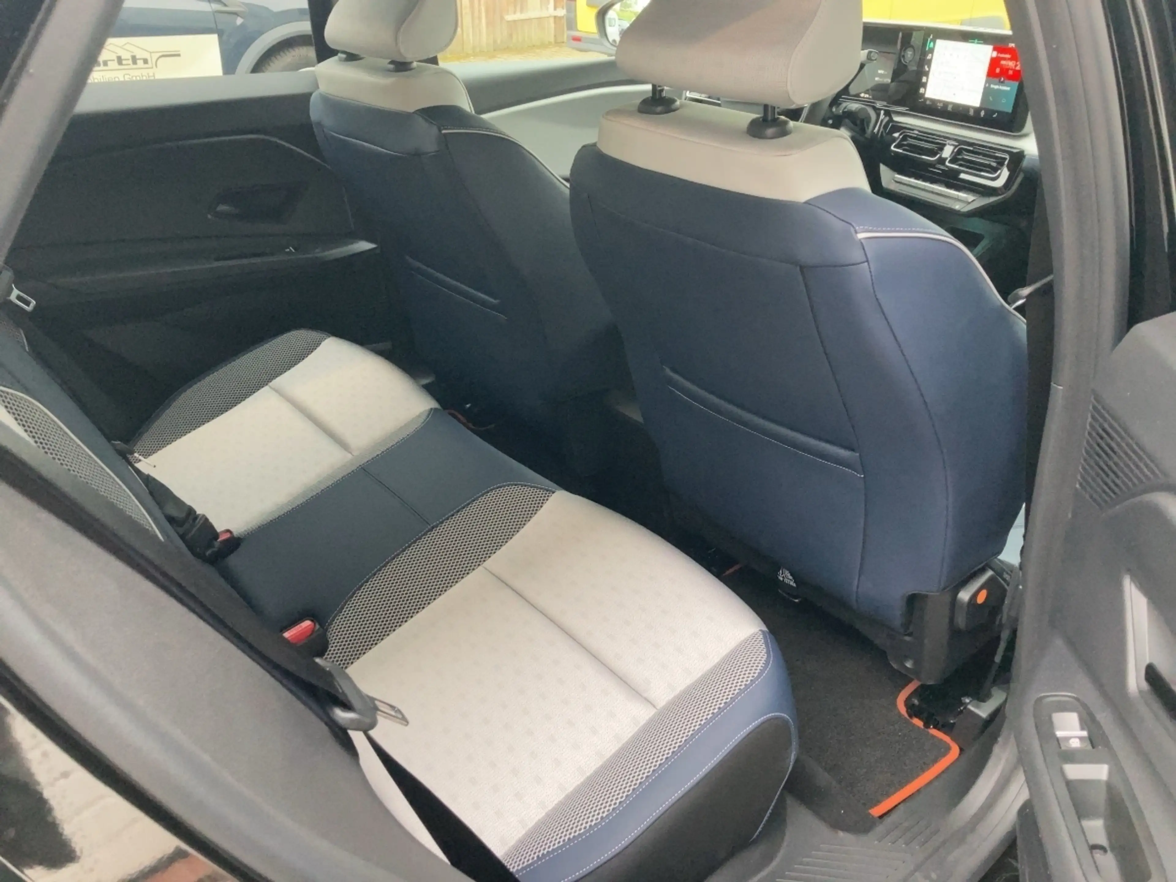 Renault R 5 E-Tech 100% electric 150 Roland Garros — photo 12