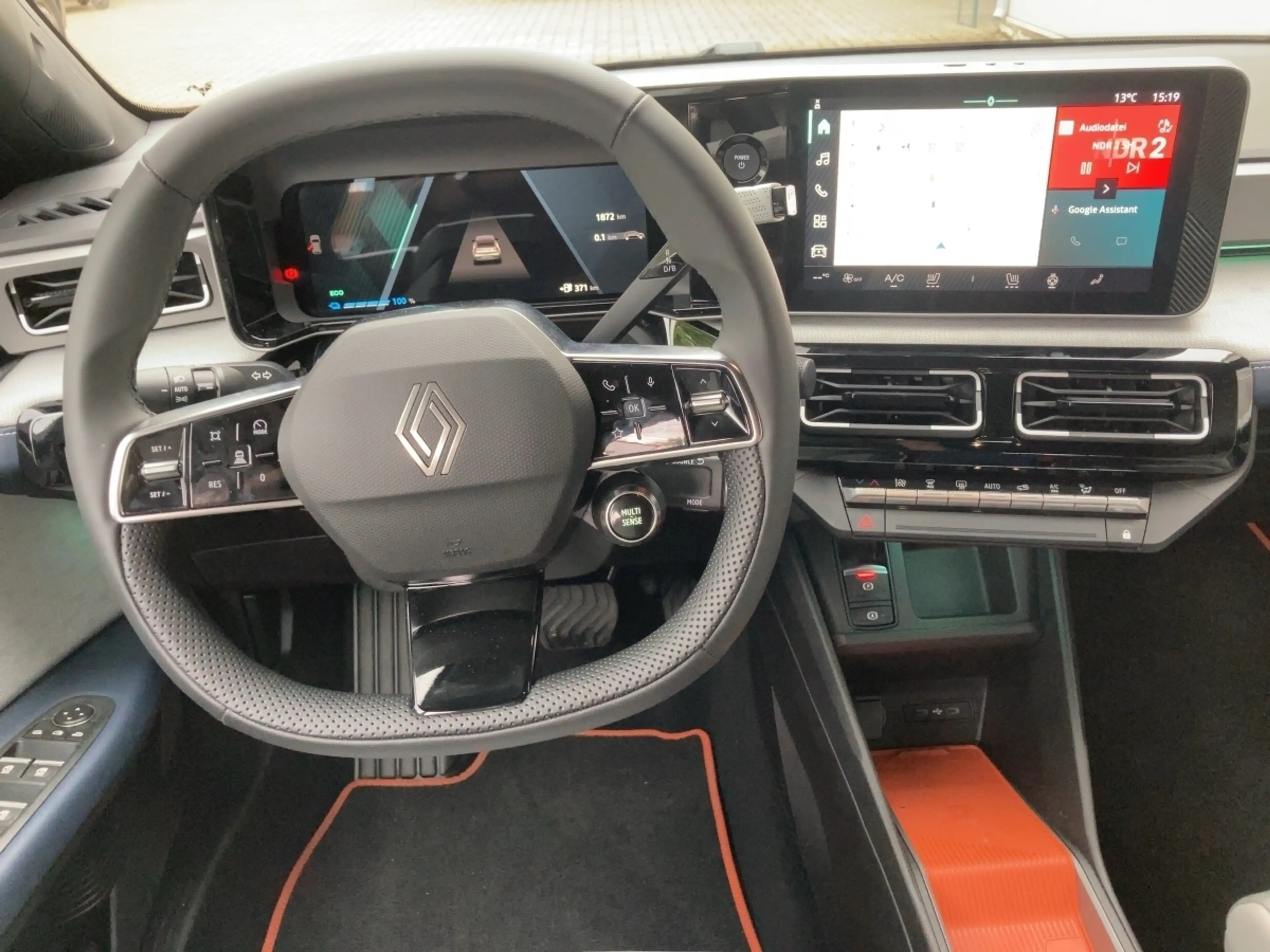 Renault R 5 E-Tech 100% electric 150 Roland Garros — photo 9