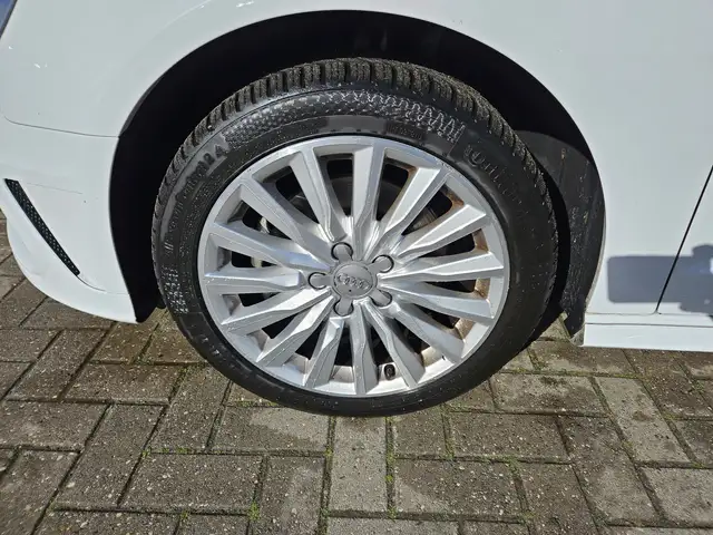 Audi A3 view 3
