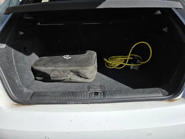 Audi A3 view 26
