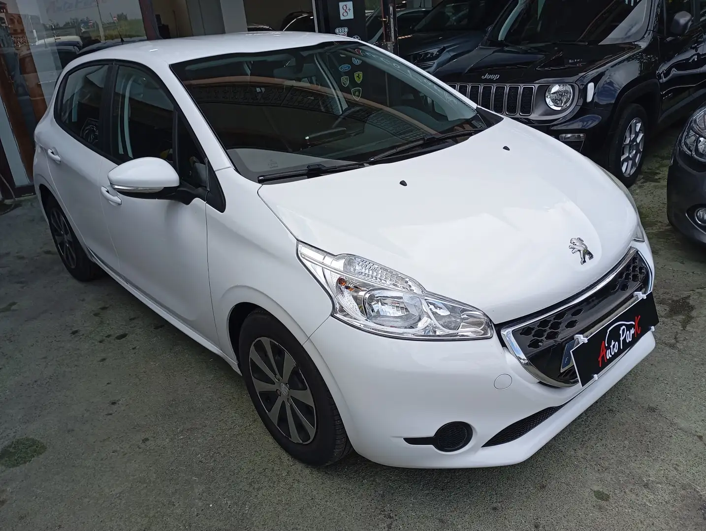 Peugeot 208 5P 1.4 e-HDi 68CV Active Aut. Blanc - 2