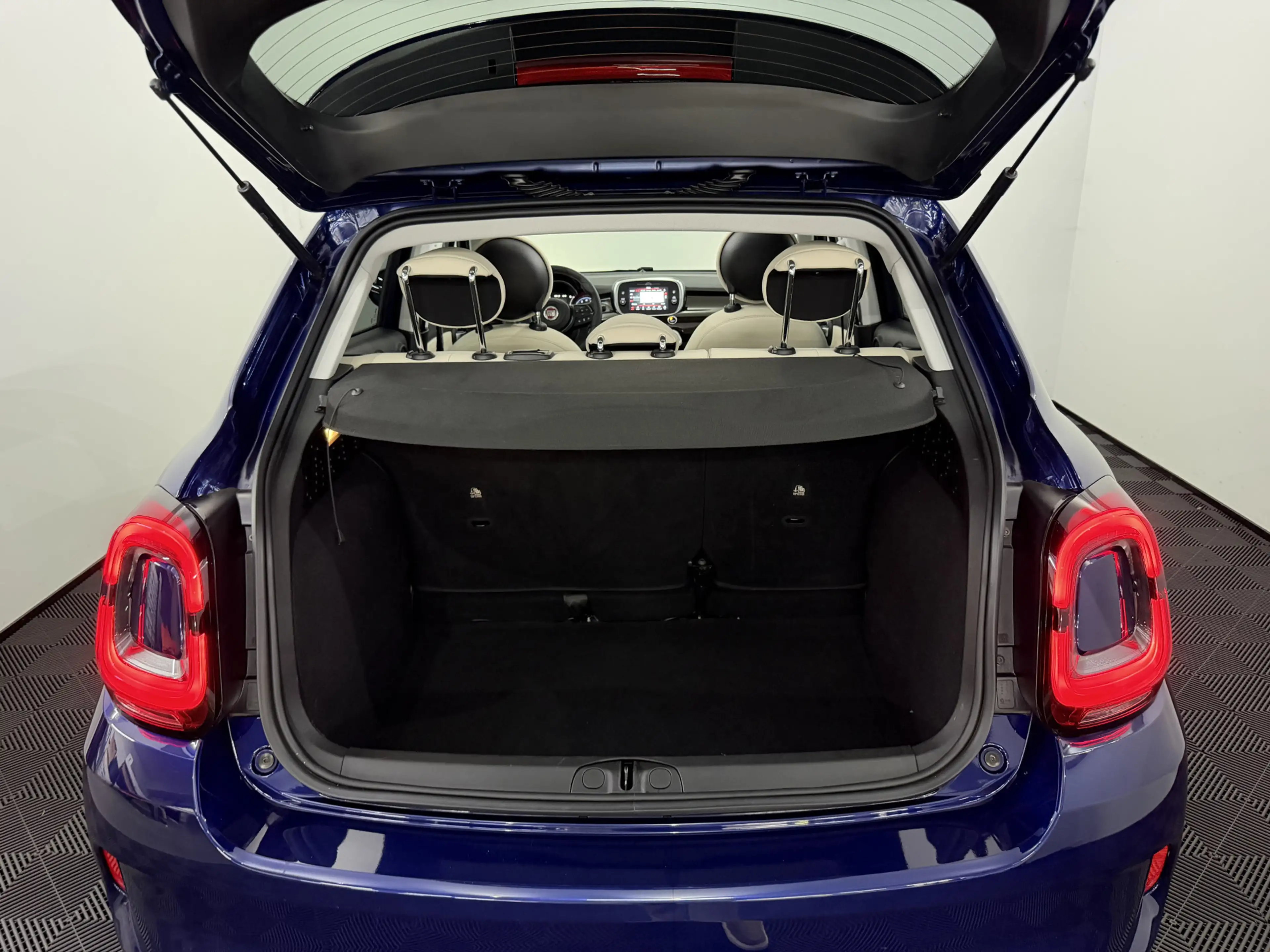 Fiat 500X 1.5 Hybrid Yacht Club Capri Cabrio Leder, Camera, — photo 29