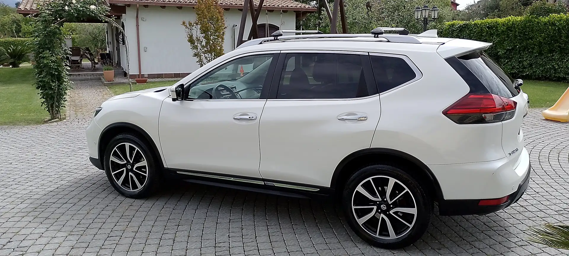 Nissan X-Trail 2.0 ,4x4 n-tekna 130kw Bianco - 2