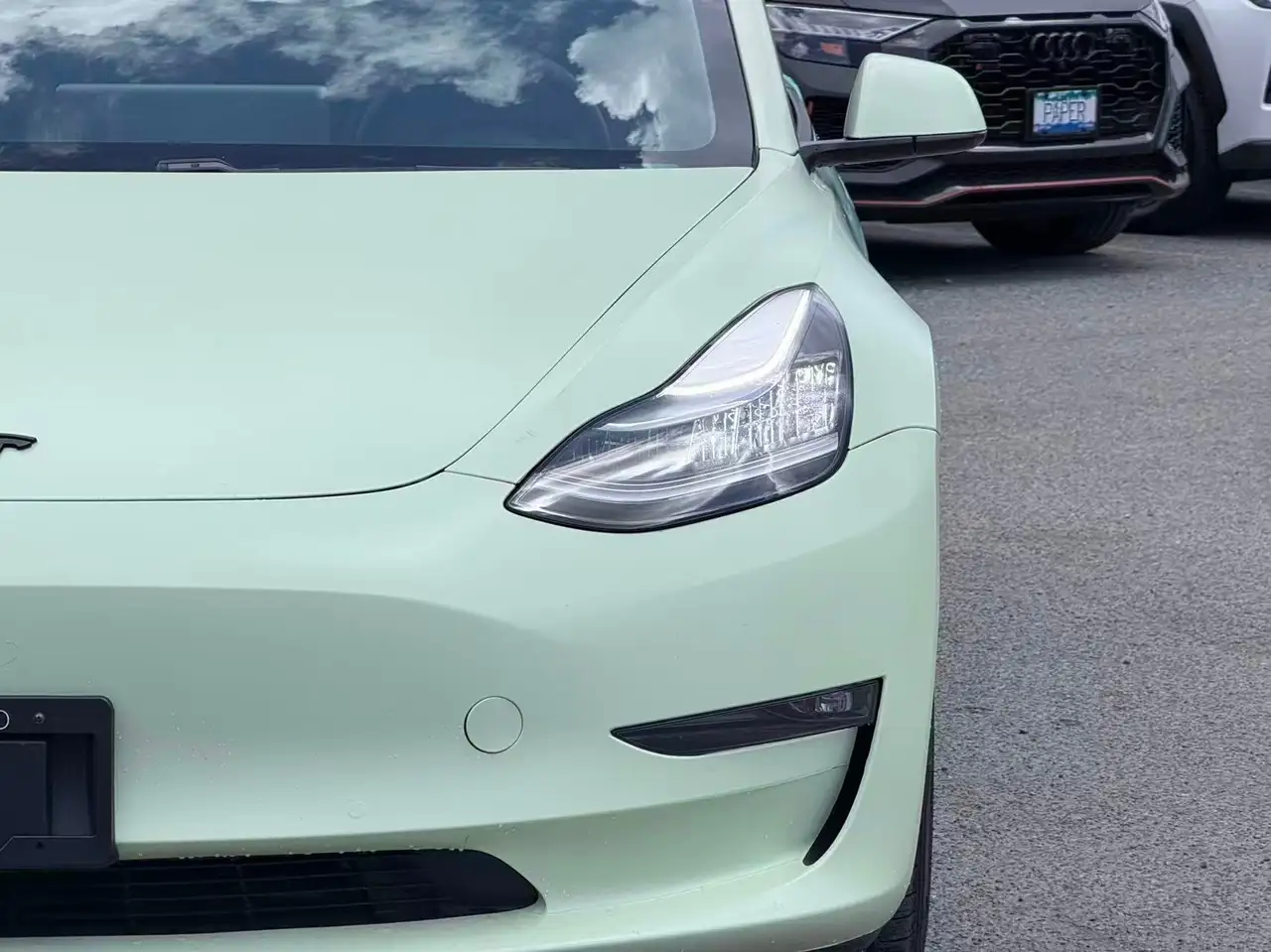 Tesla Model 3 fotografie Tesla Model 3
