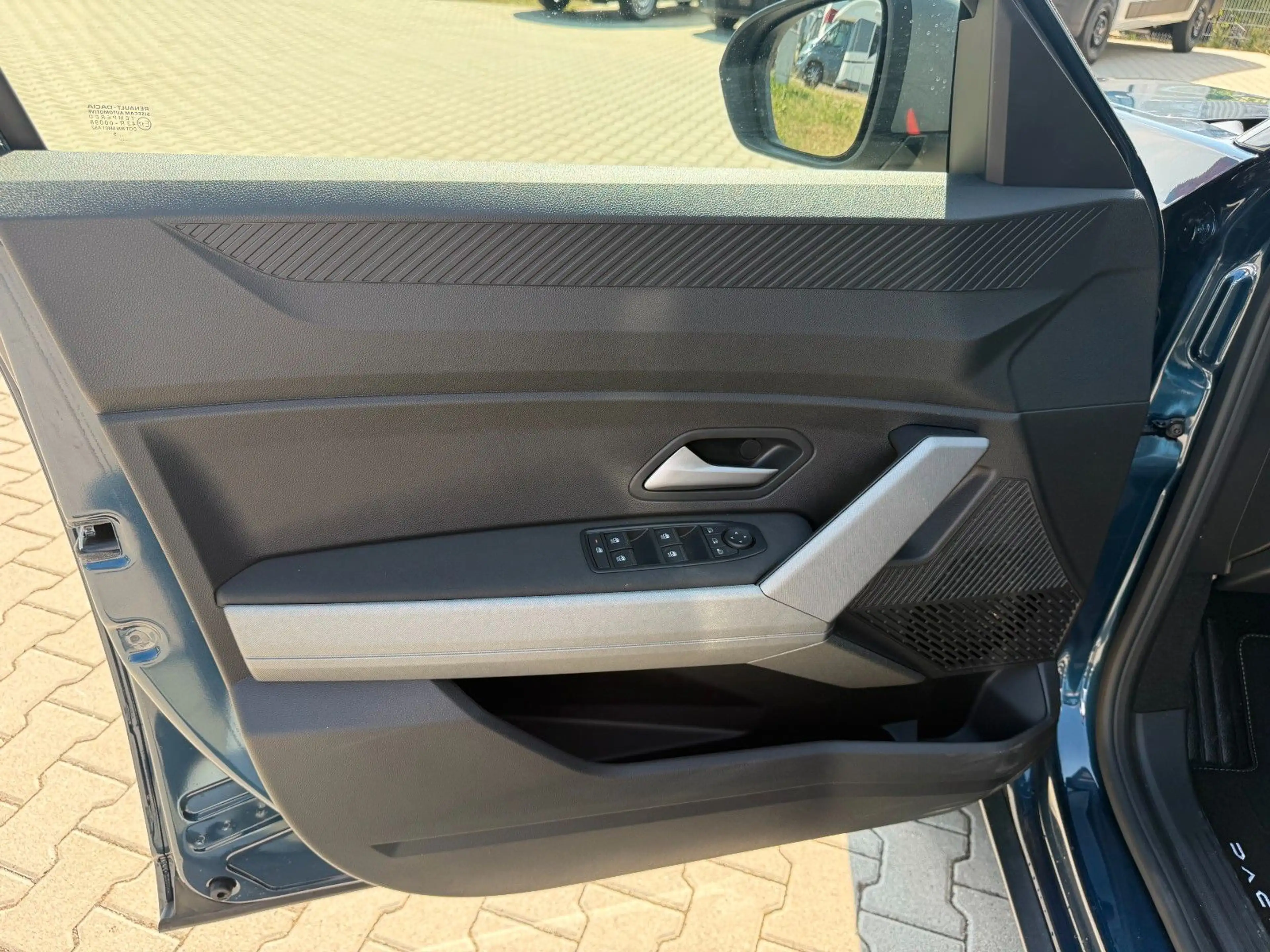 Dacia Bigster TCe 140 Journey — photo 14