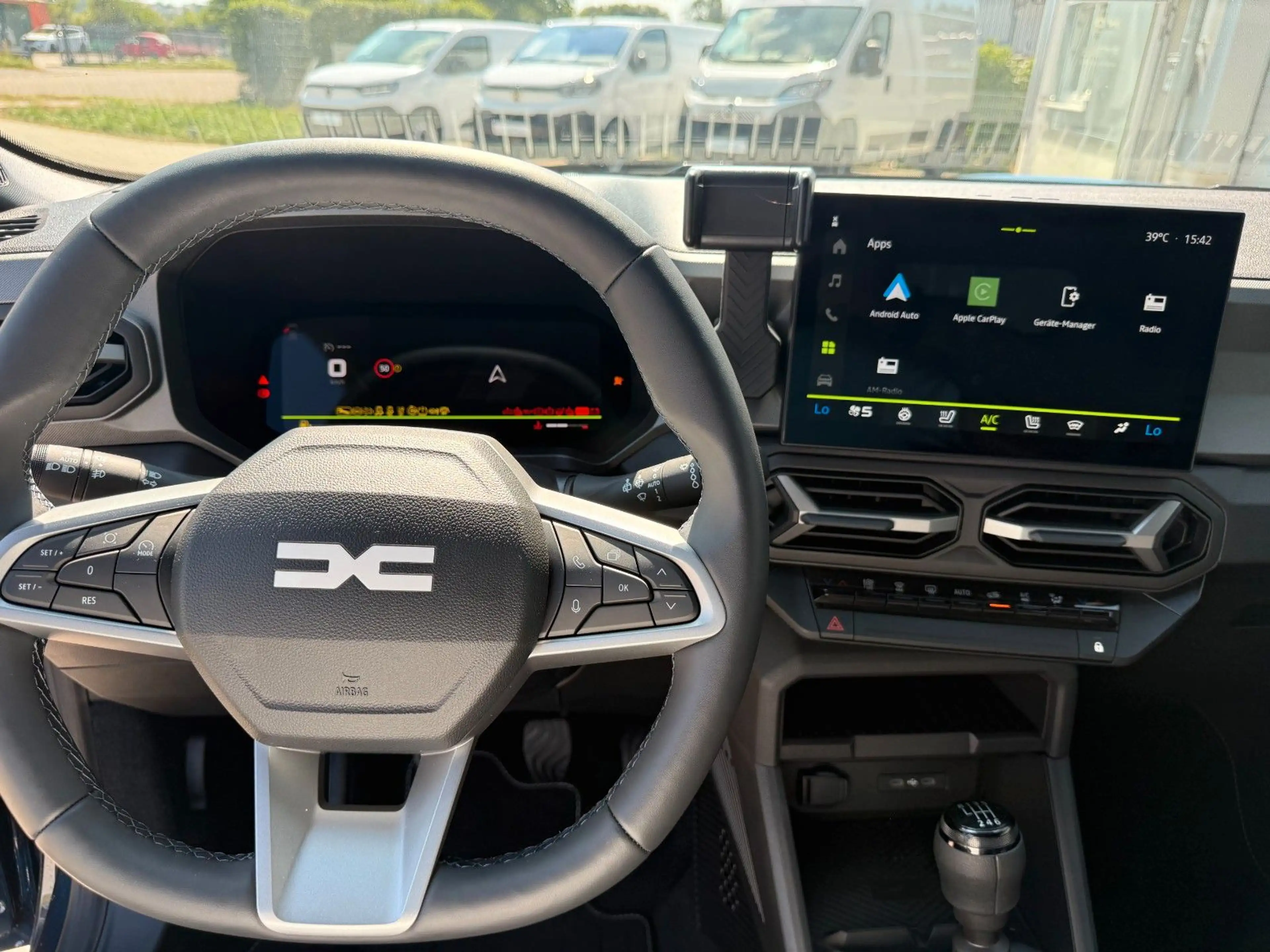 Dacia Bigster TCe 140 Journey — photo 10