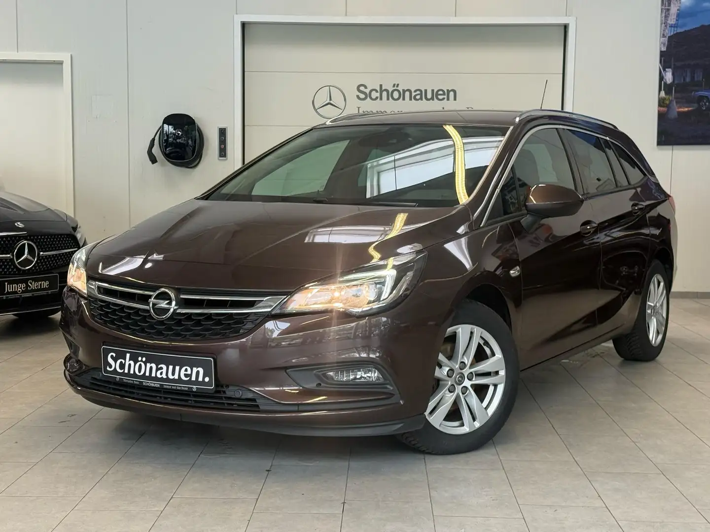 Opel Astra K Sportstourer 1.4 Turbo Innovation AHK Bruin - 1