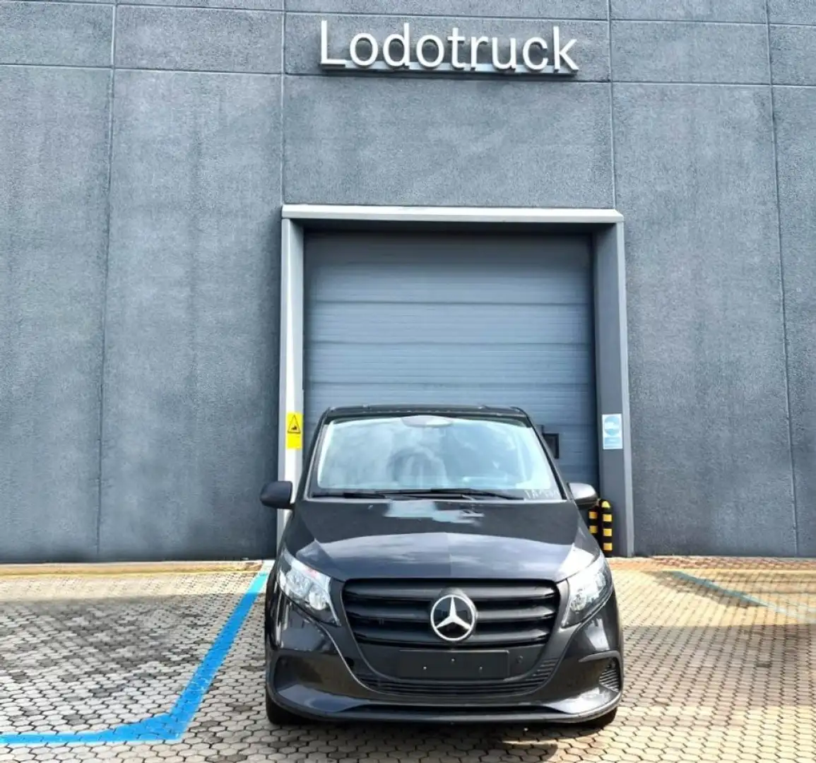Mercedes-Benz Vito 114 Mixto PRO Long Grijs - 2