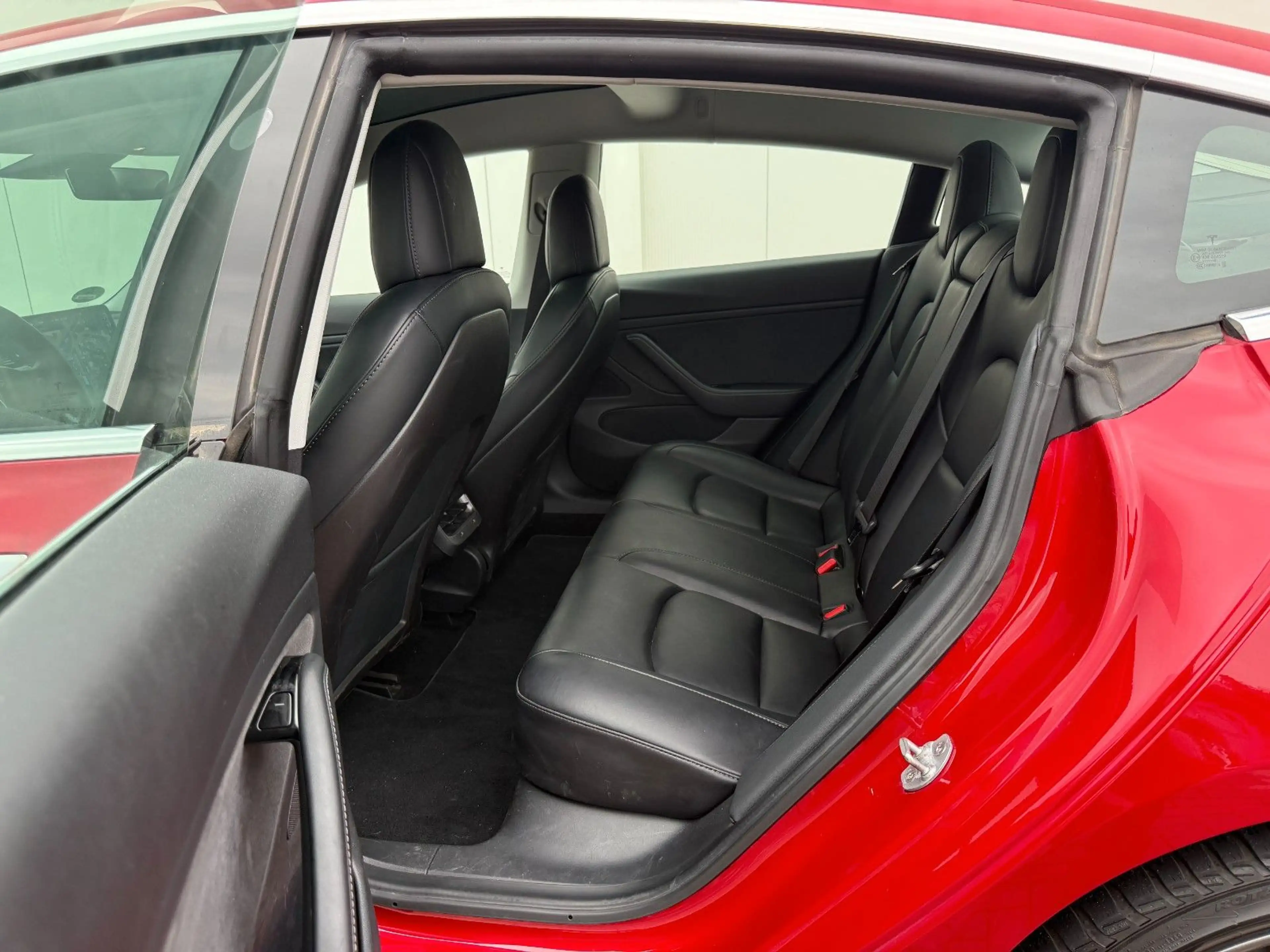 Tesla Model 3 Performance DM AWD 79KWH PANO BREMSE NEU — photo 14