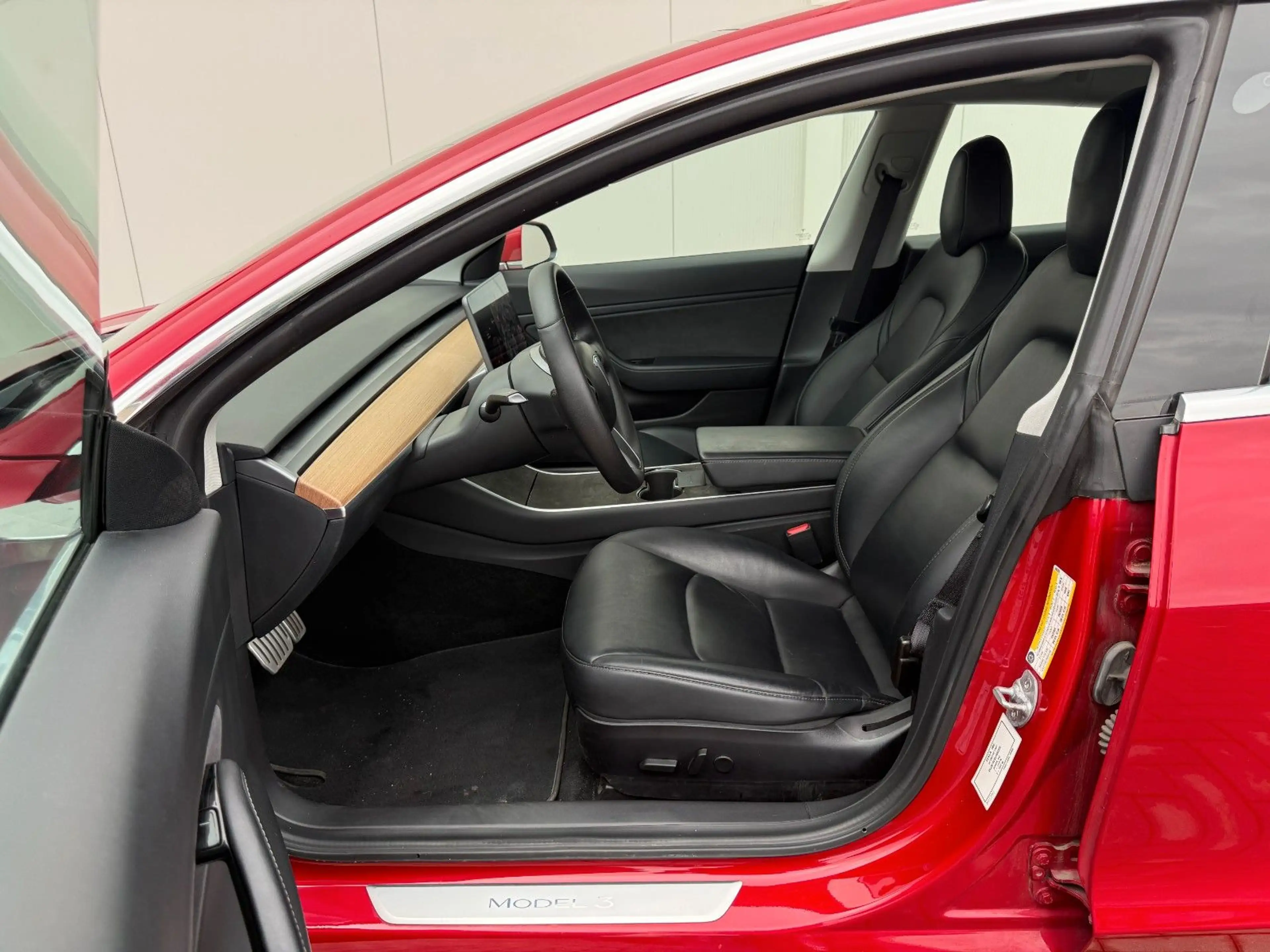 Tesla Model 3 Performance DM AWD 79KWH PANO BREMSE NEU — photo 12