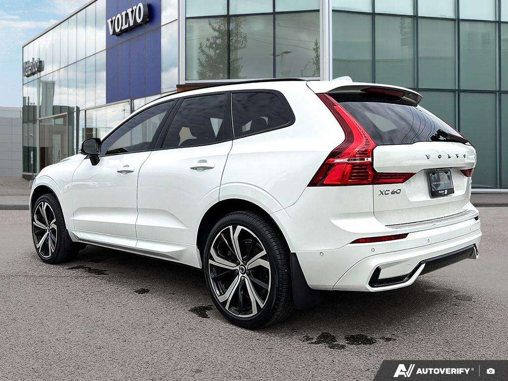 2022 Volvo XC60 B6 R-Design alt 4