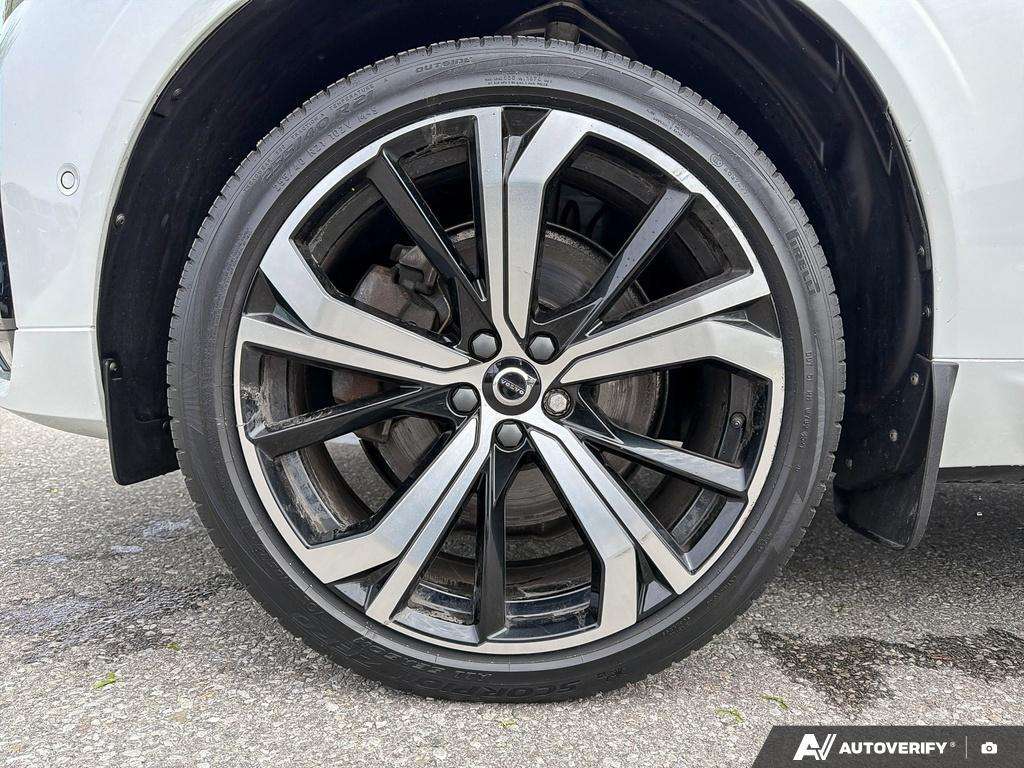 2022 Volvo XC60 B6 R-Design thumb 6