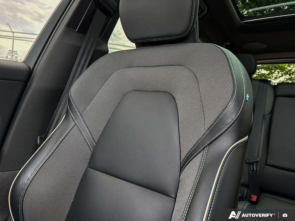2022 Volvo XC60 B6 R-Design thumb 19