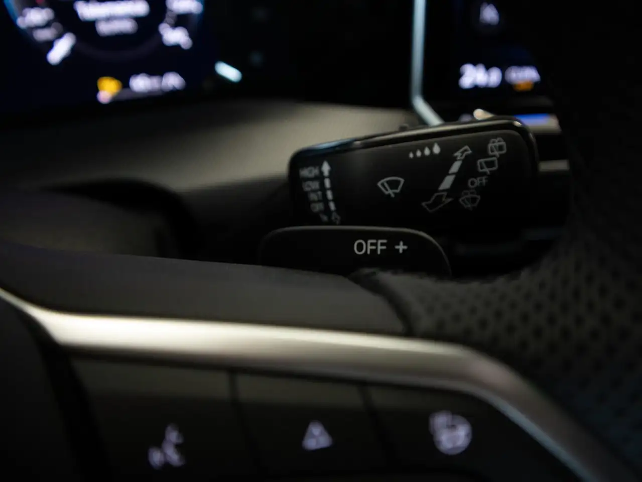Volkswagen Golf 1.5 ETSI DSG R-LINE, PANO, CAMERA, DAB, LED, ADAPT CRUISE, миниатюра 15