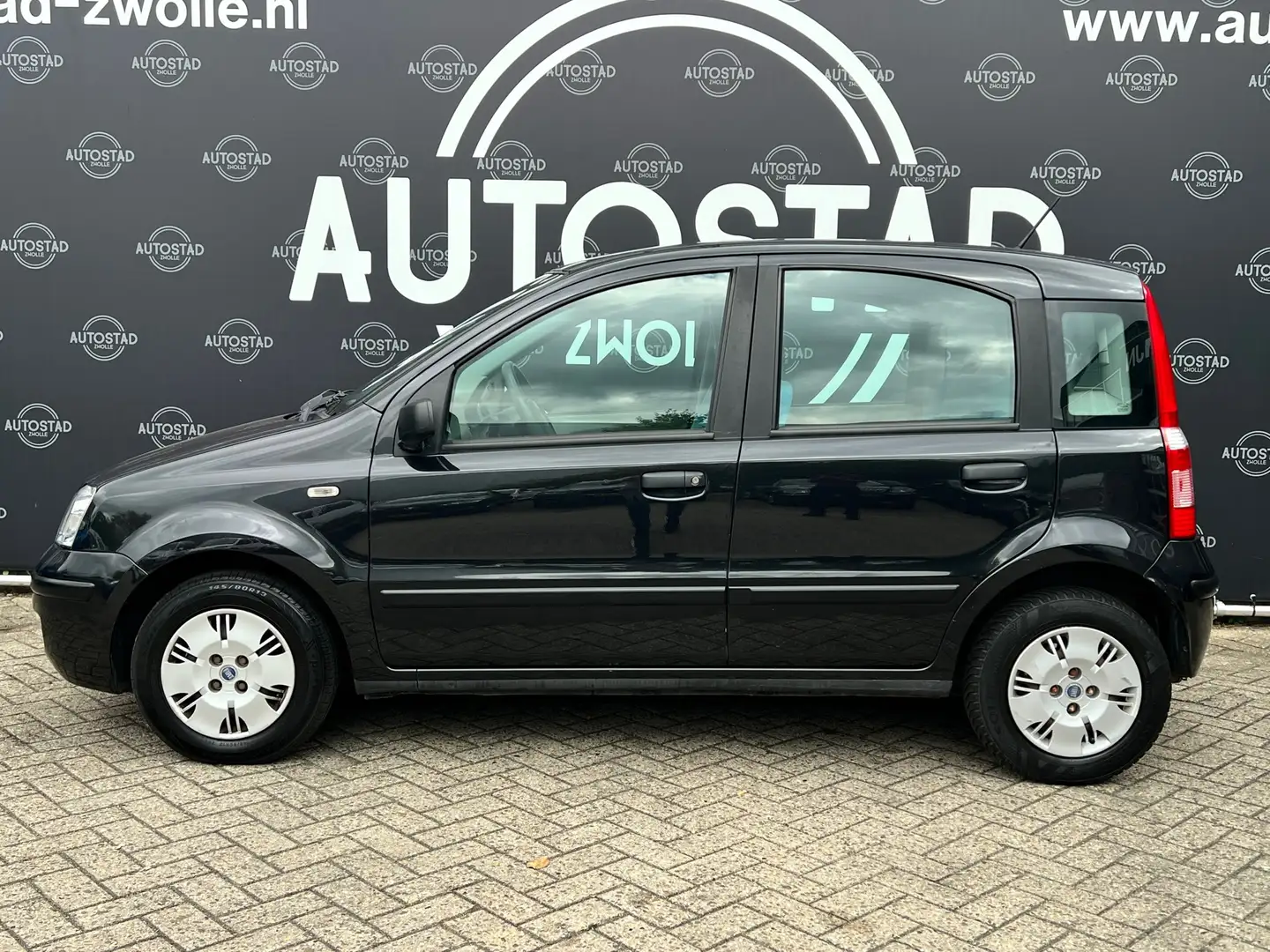 Fiat Panda 1.2 Dynamic NL-Auto/NAP/APK/Elck.Ramen Zwart - 2