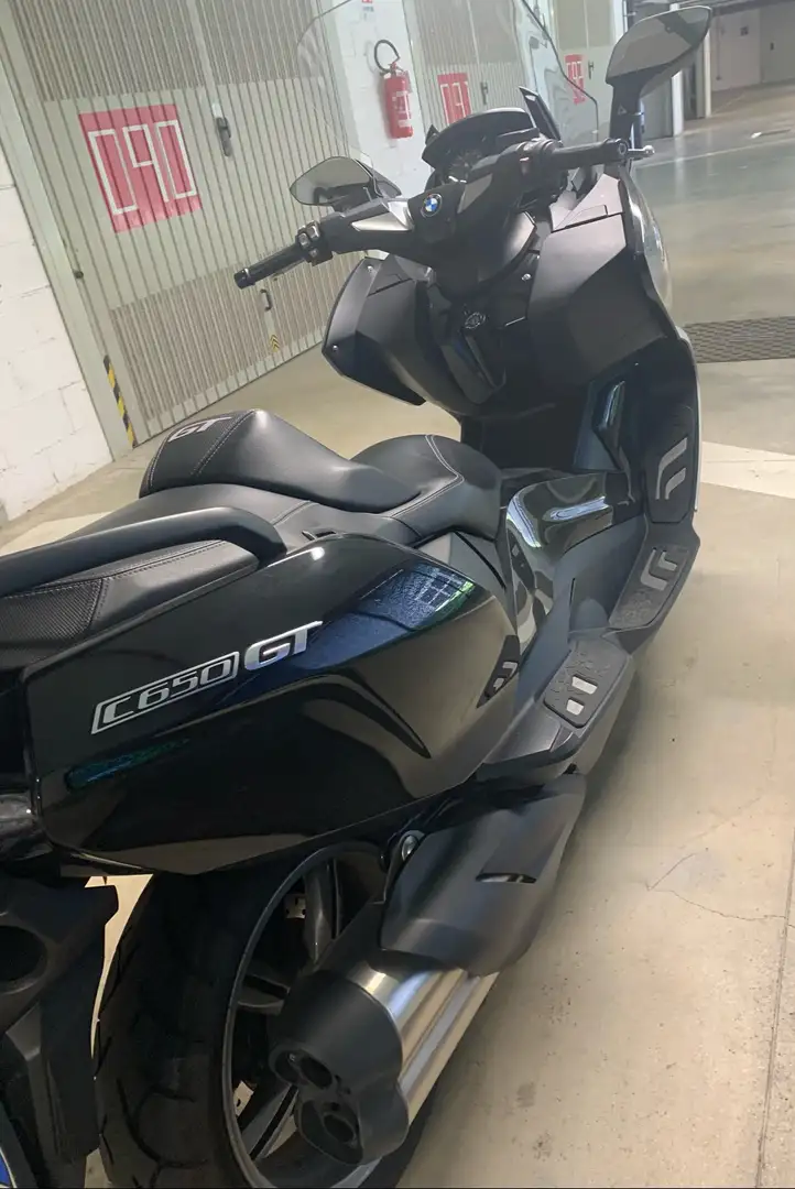 BMW C 650 GT Pacchetto HIGHLINE + Pacchetto SAFETY Siyah - 2