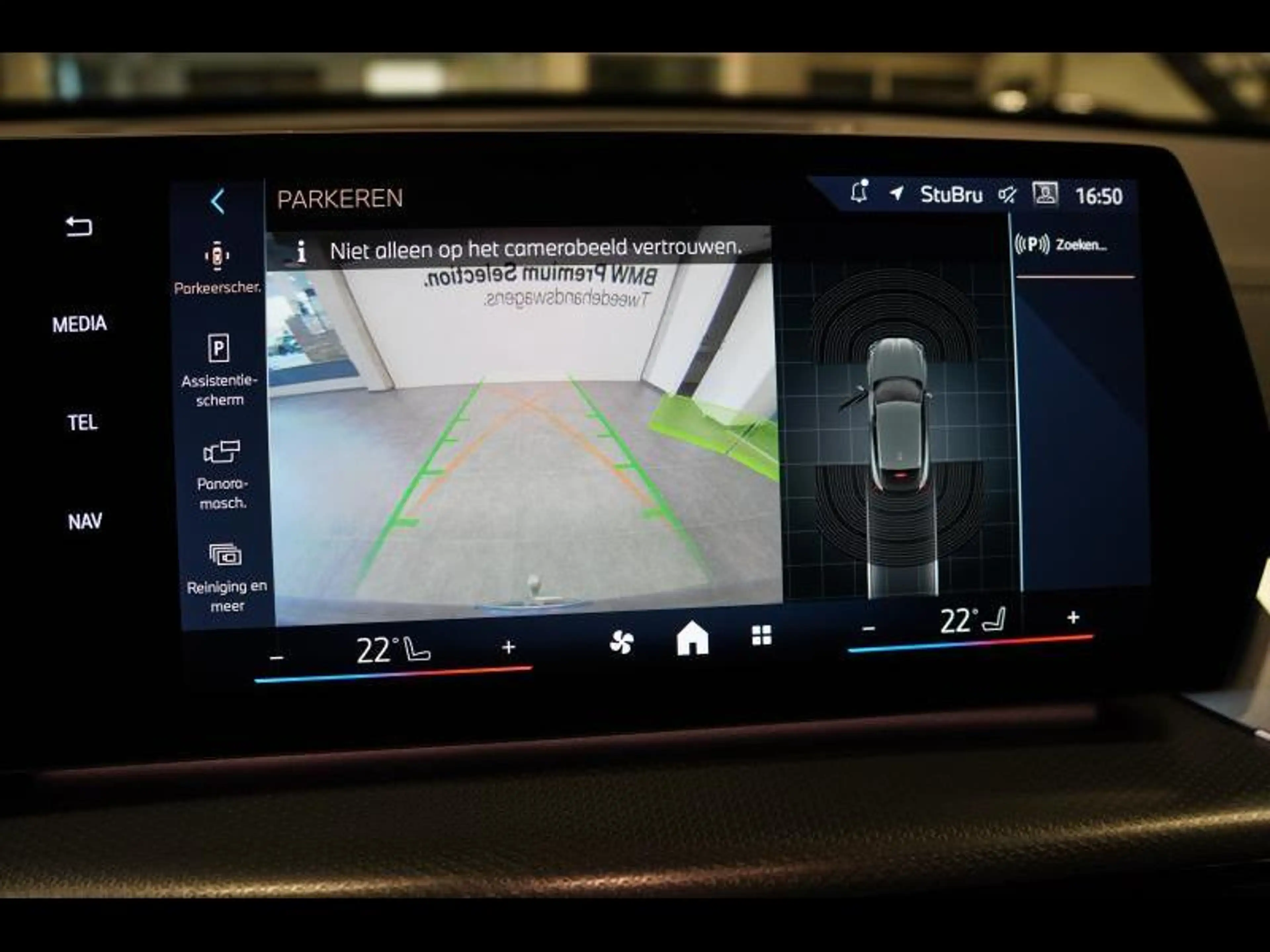 BMW iX2 30 M PACK HARMANKARDON TREKHAAK DRIVE ASSIST PLUS — photo 15