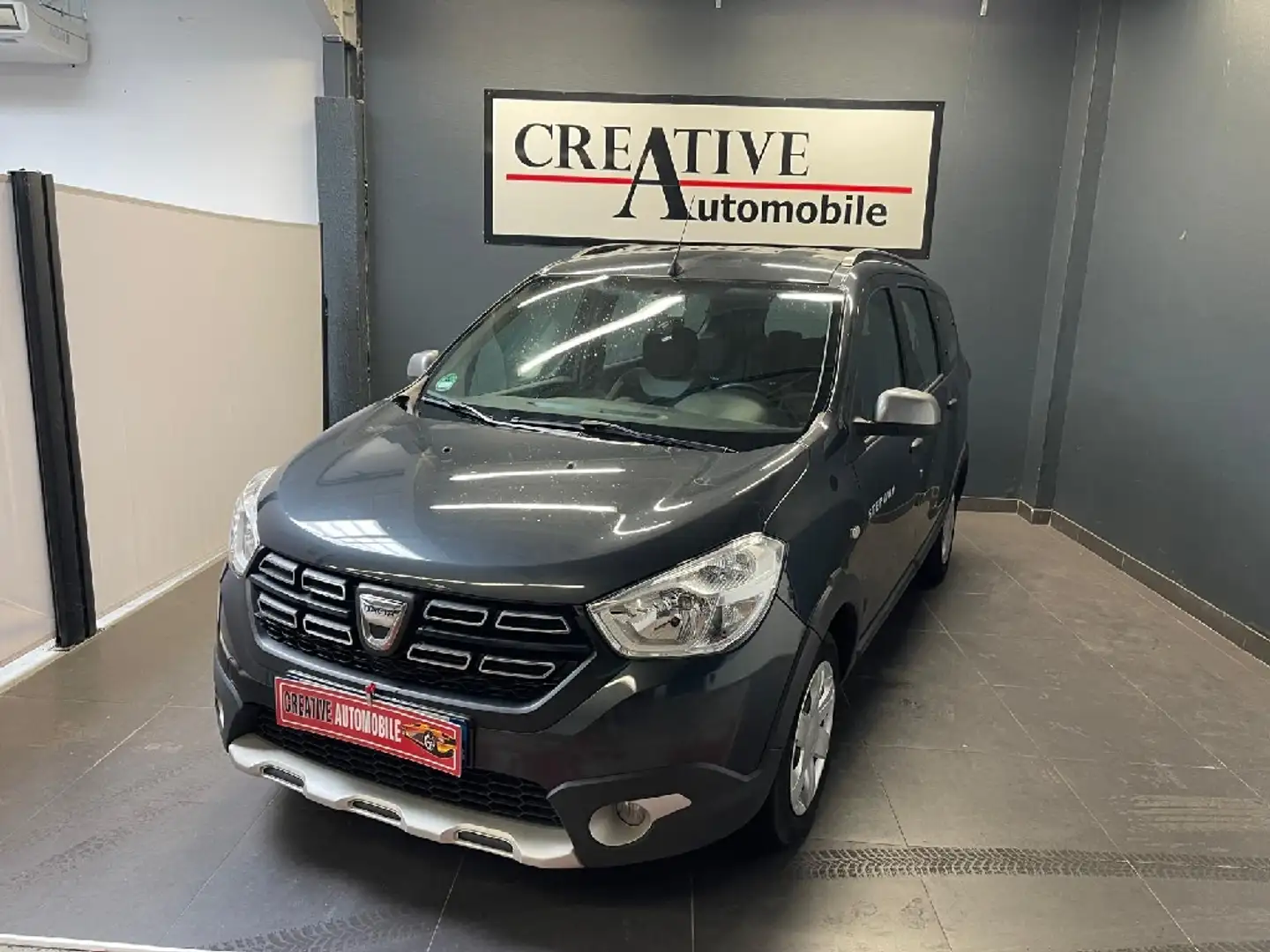 Dacia Lodgy 1.5 Blue dCi 115 CV 7 places Stepway - 1