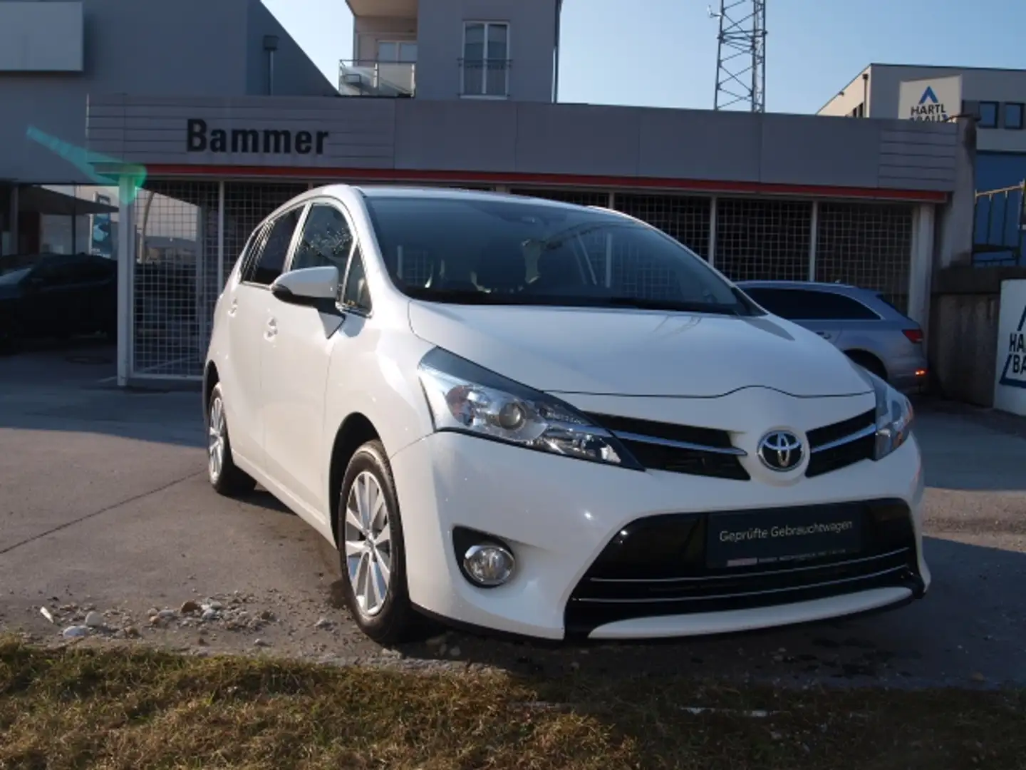 Toyota Verso Verso 1,6 D-4D 110 Active Weiß - 1
