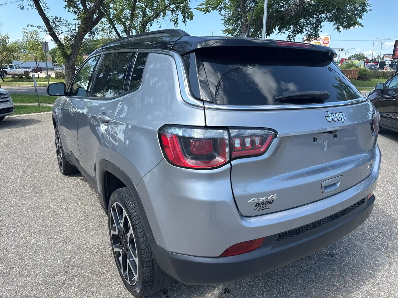 Jeep Compass photo Jeep Compass