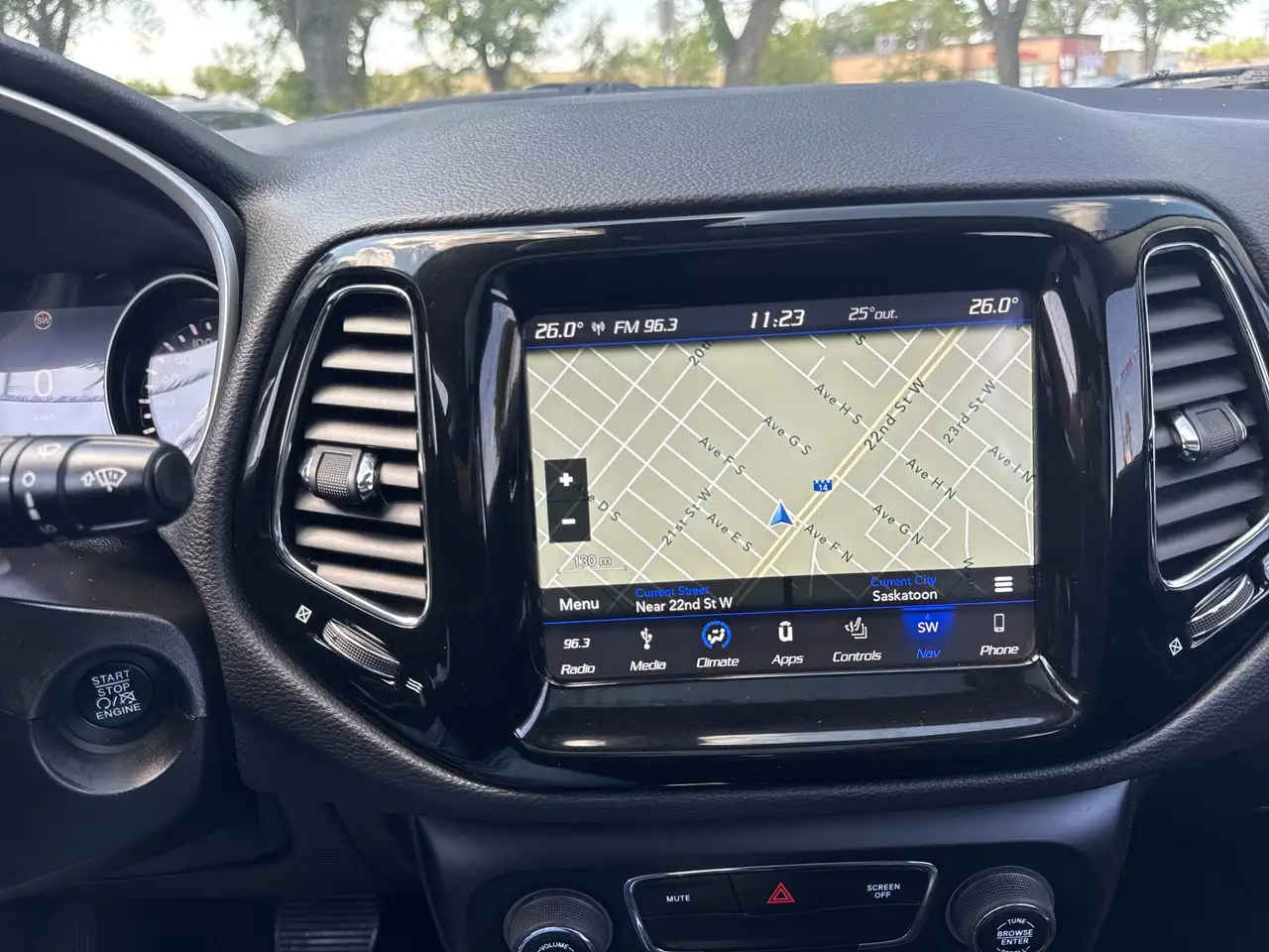 Jeep Compass photo Jeep Compass