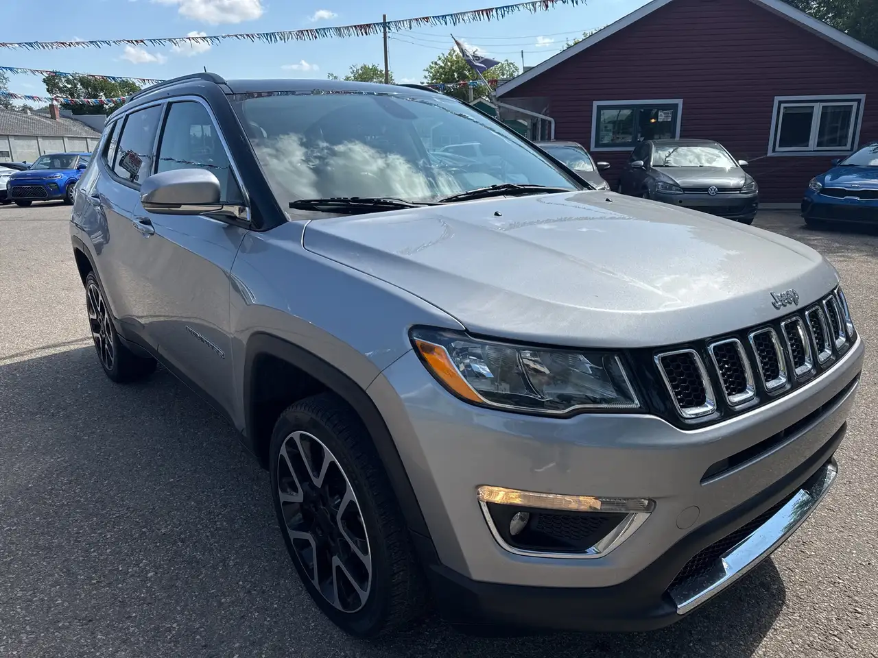 Jeep Compass photo Jeep Compass