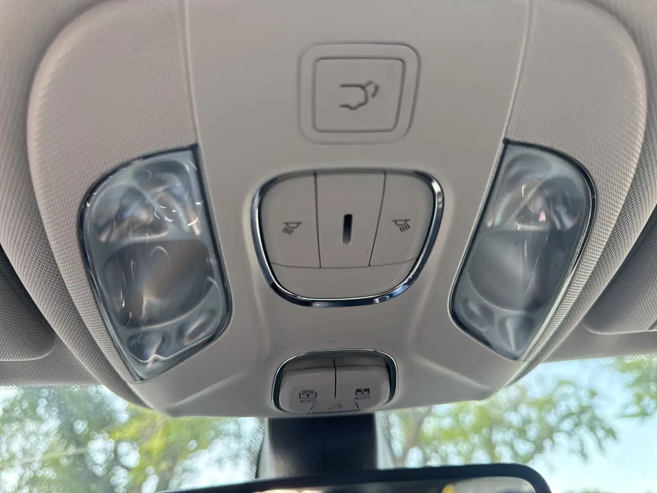Jeep Compass photo Jeep Compass