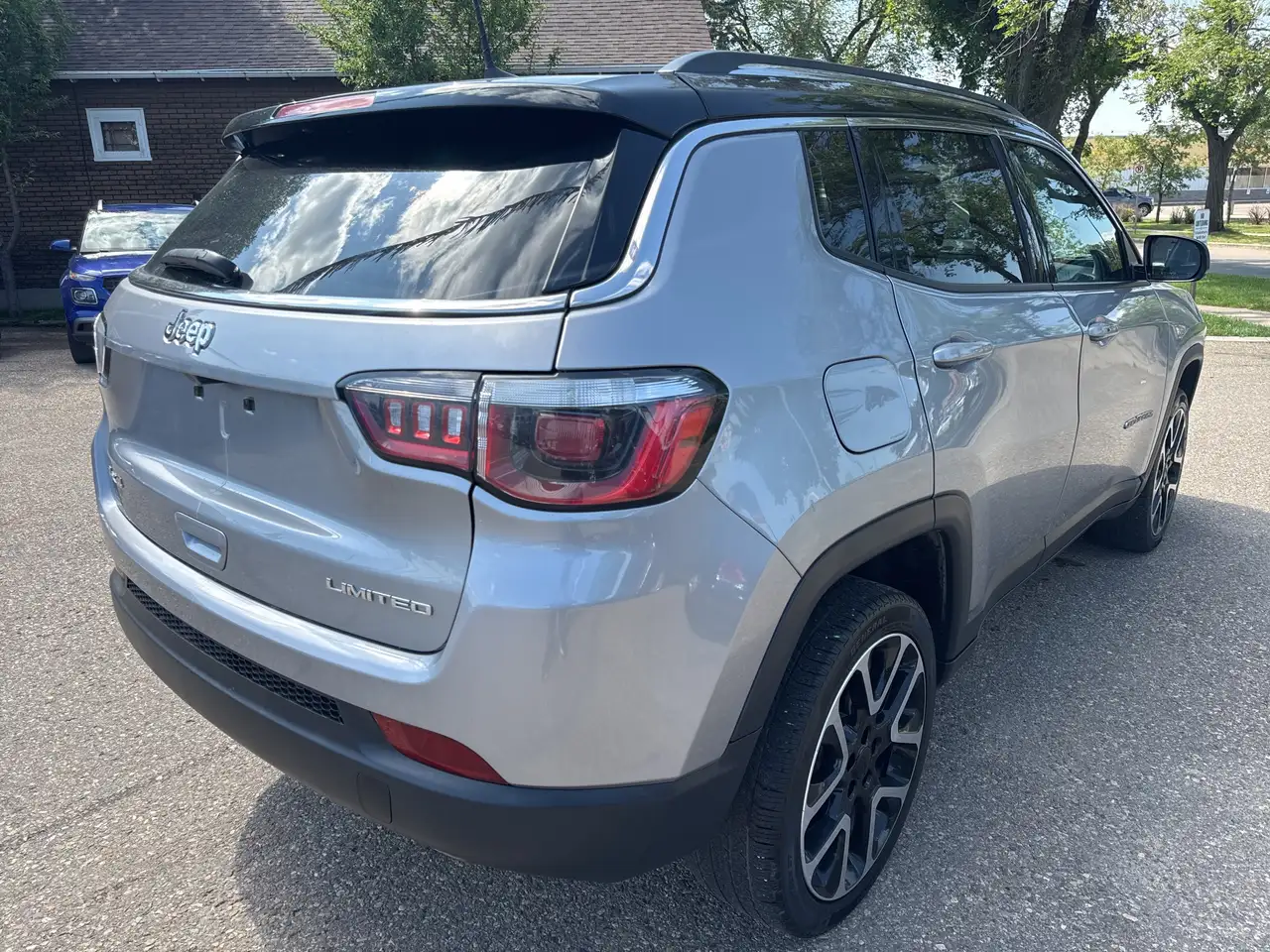 Jeep Compass photo Jeep Compass