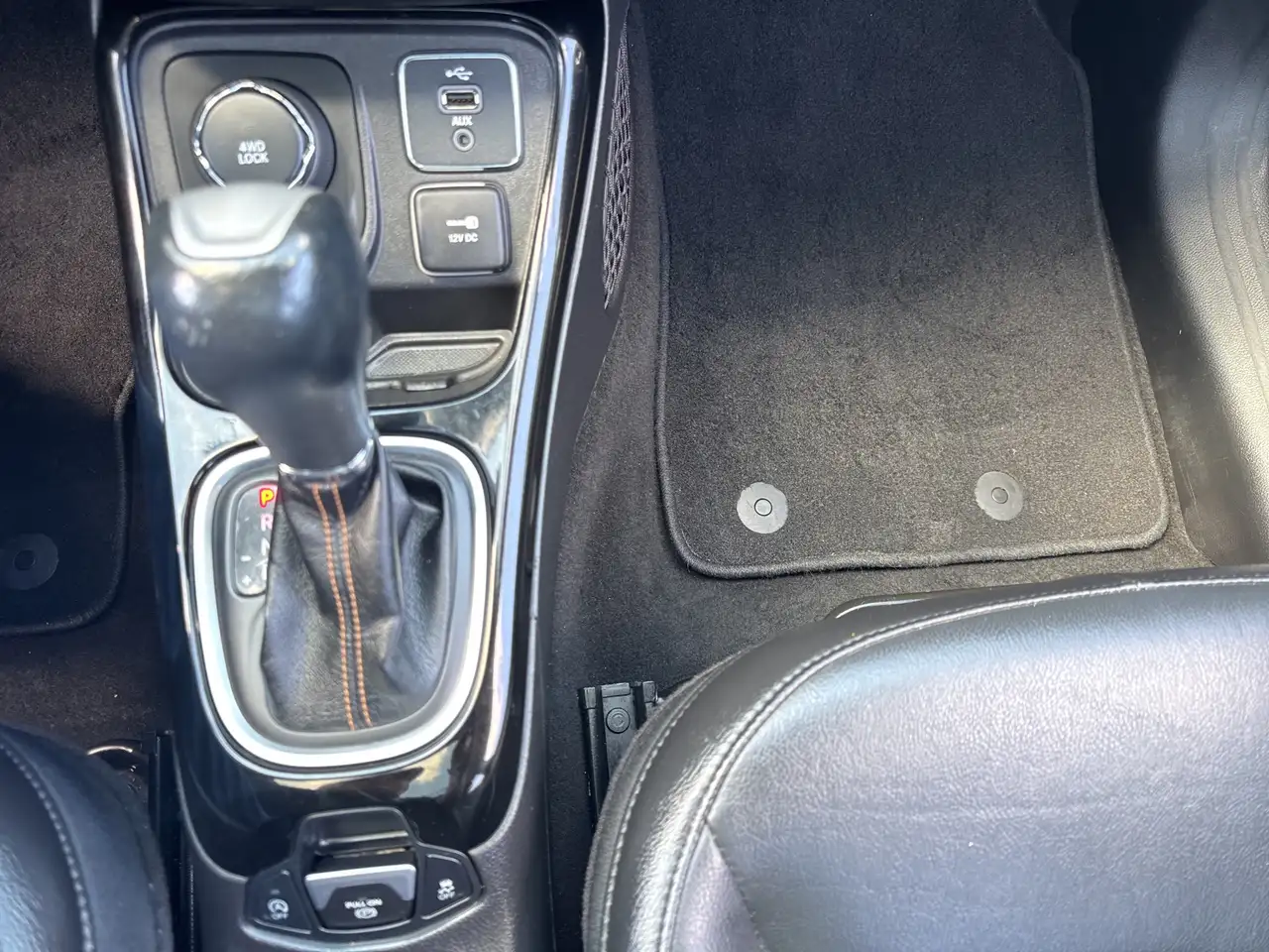 Jeep Compass photo Jeep Compass