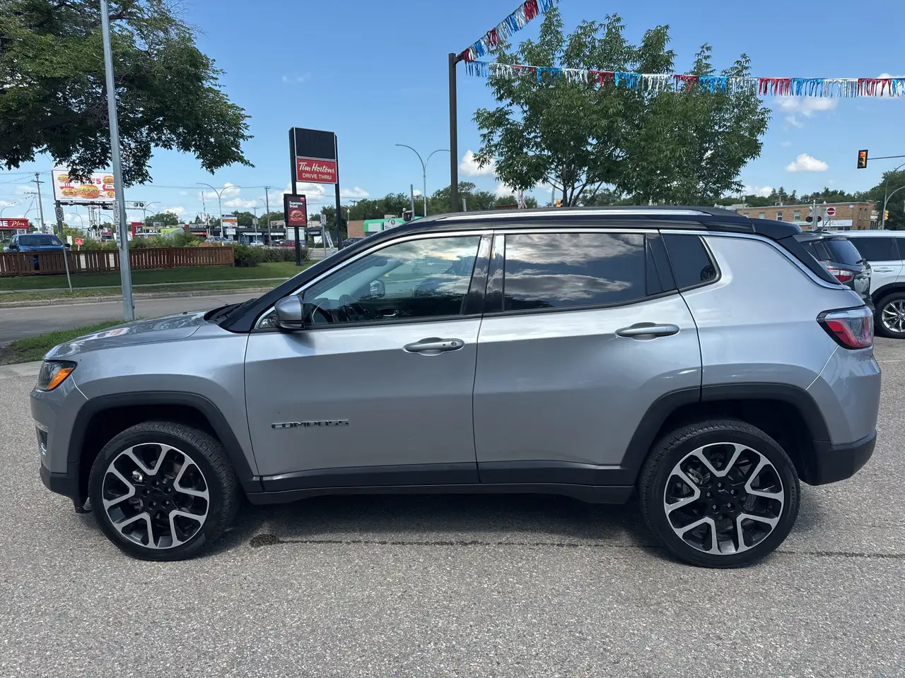 Jeep Compass photo Jeep Compass
