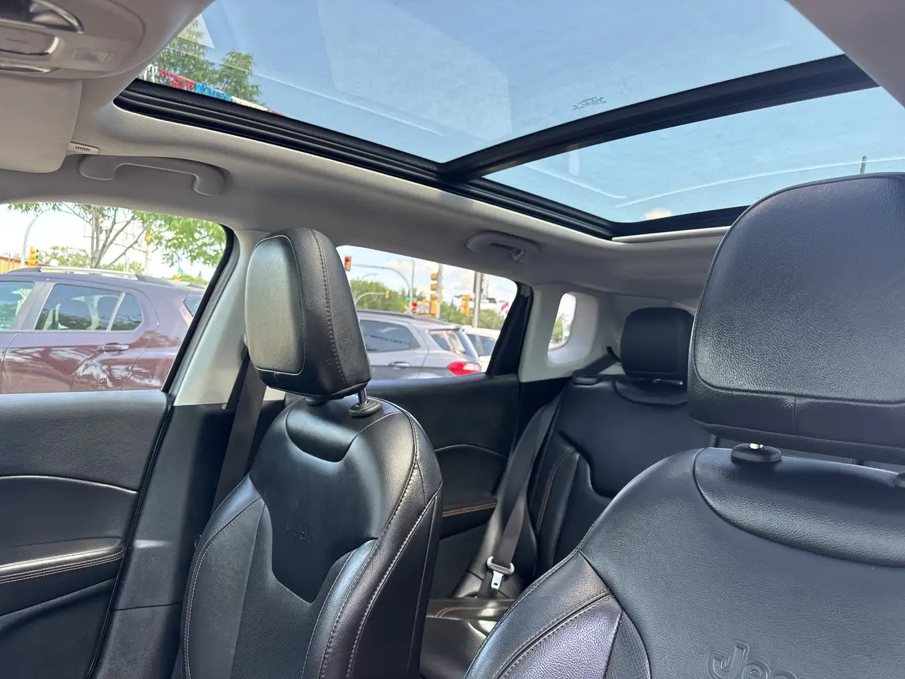 Jeep Compass photo Jeep Compass