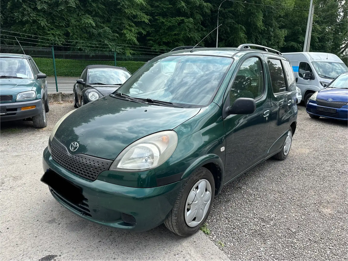 Toyota Yaris Verso 1.3 Automatik Sol Vert - 1