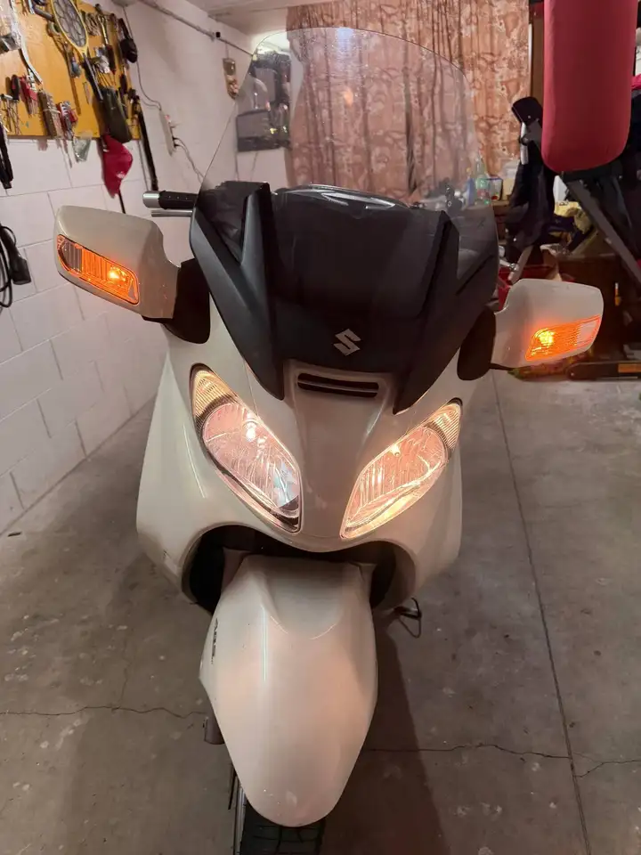 Suzuki Burgman 650