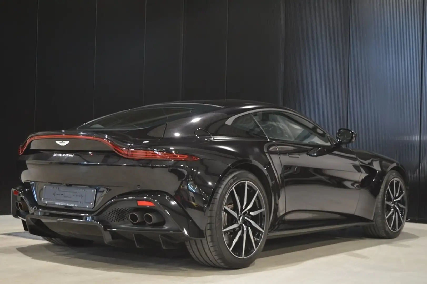 Aston Martin Vantage 4.0i V8 biturbo 1 HAND - 23.000 km Noir - 2
