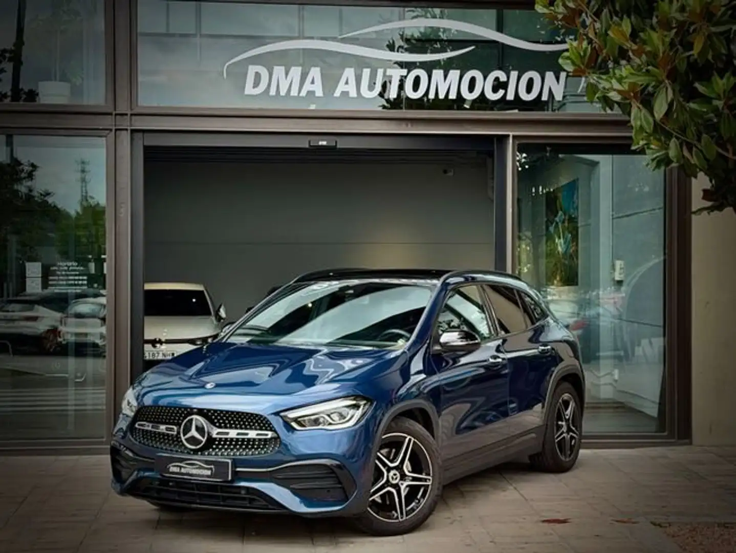 Mercedes-Benz GLA 200 200d 8G-DCT Azul - 1
